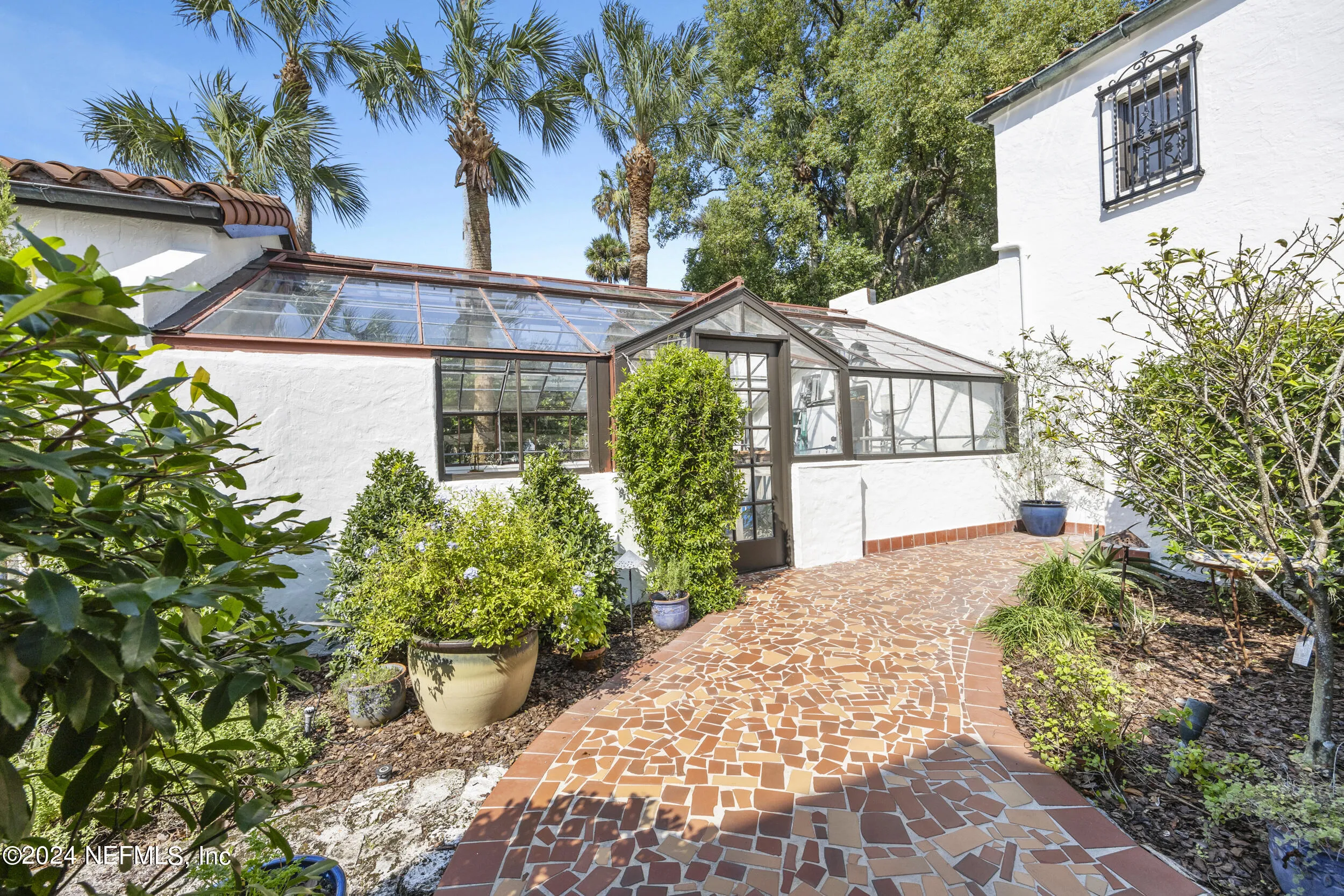 Jacksonville, Florida 32207, United States, 7 Bedrooms Bedrooms, ,6 BathroomsBathrooms,Residential,Pending,37715