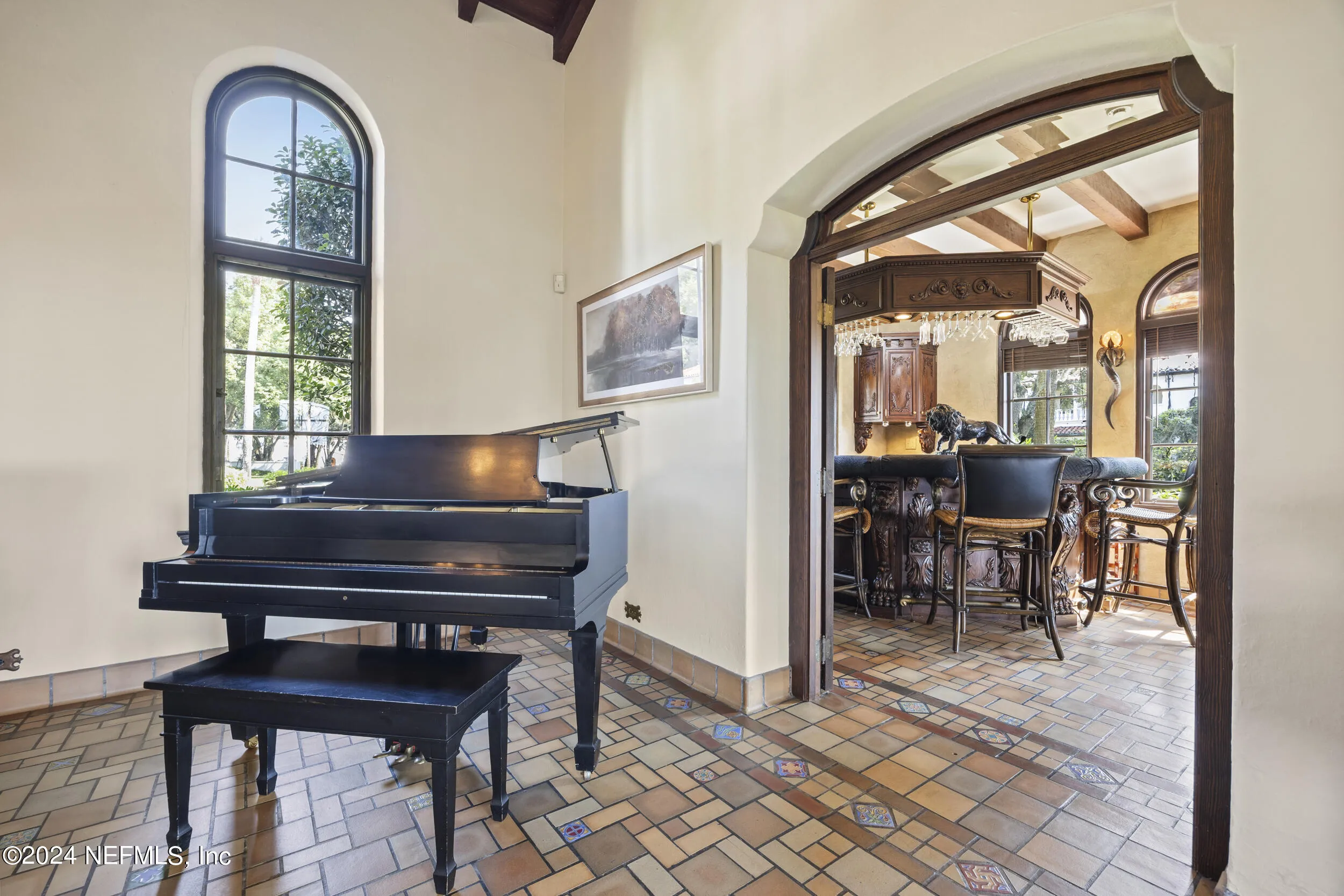 Jacksonville, Florida 32207, United States, 7 Bedrooms Bedrooms, ,6 BathroomsBathrooms,Residential,Pending,37715