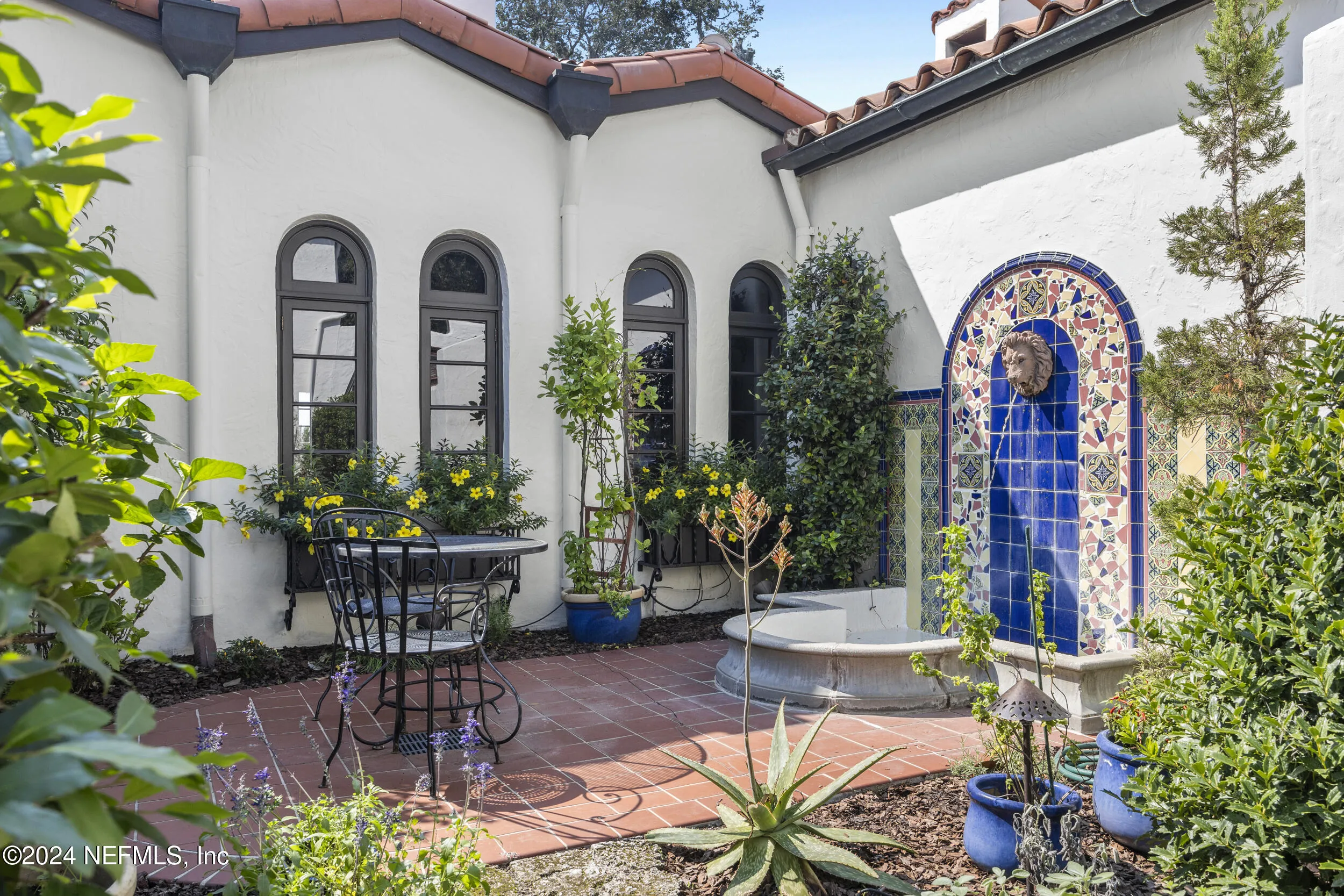 Jacksonville, Florida 32207, United States, 7 Bedrooms Bedrooms, ,6 BathroomsBathrooms,Residential,Pending,37715