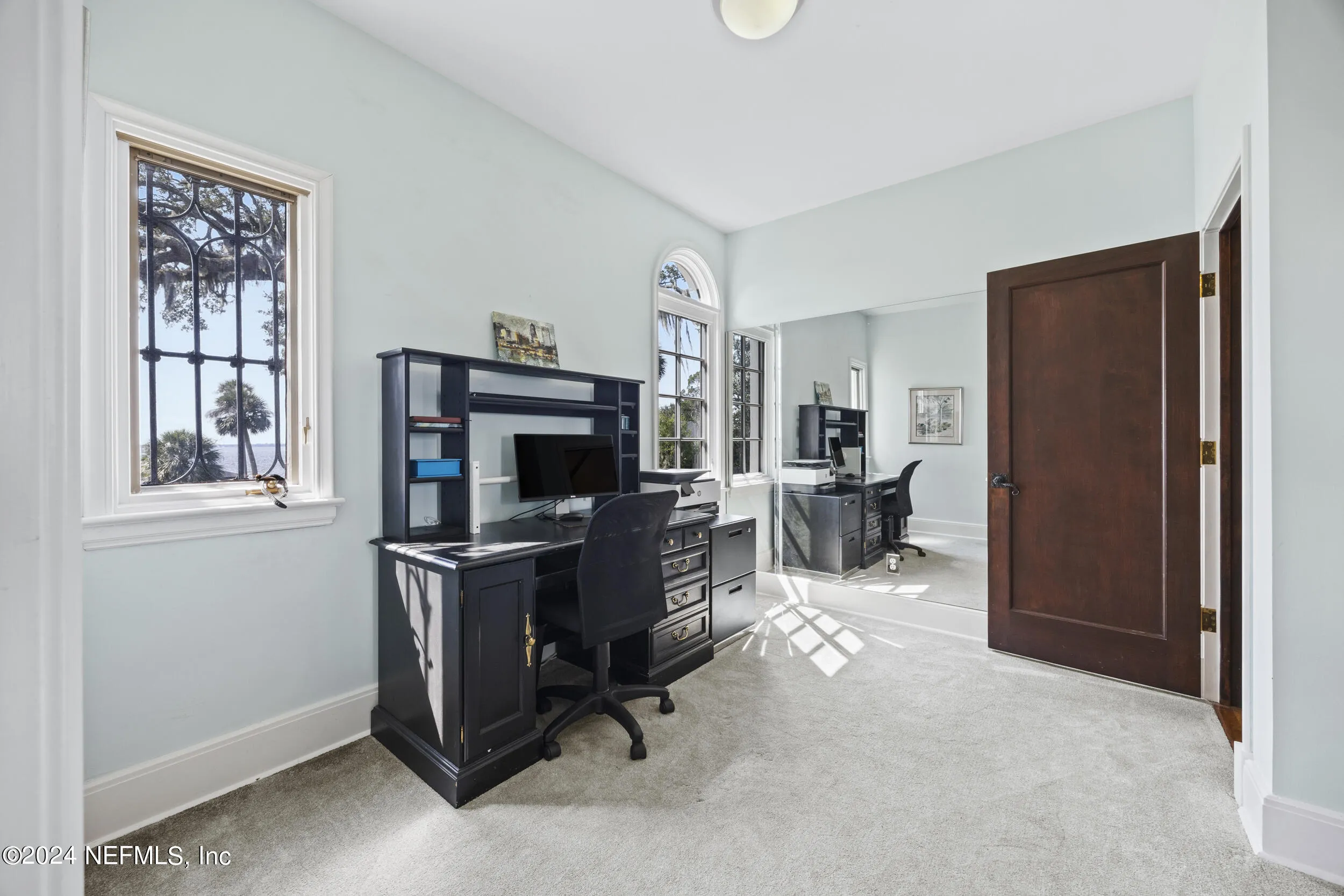 Jacksonville, Florida 32207, United States, 7 Bedrooms Bedrooms, ,6 BathroomsBathrooms,Residential,Pending,37715