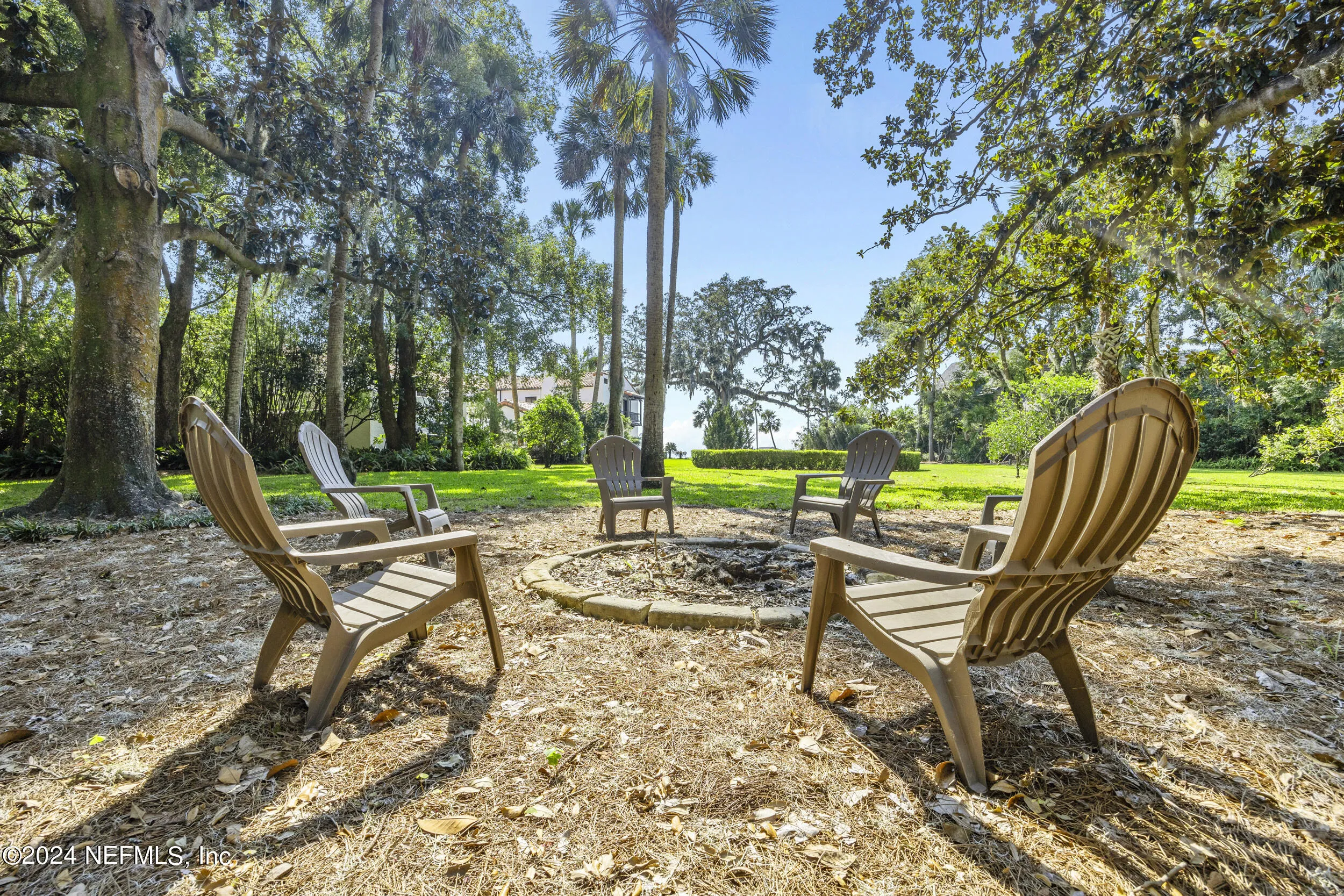 Jacksonville, Florida 32207, United States, 7 Bedrooms Bedrooms, ,6 BathroomsBathrooms,Residential,Pending,37715