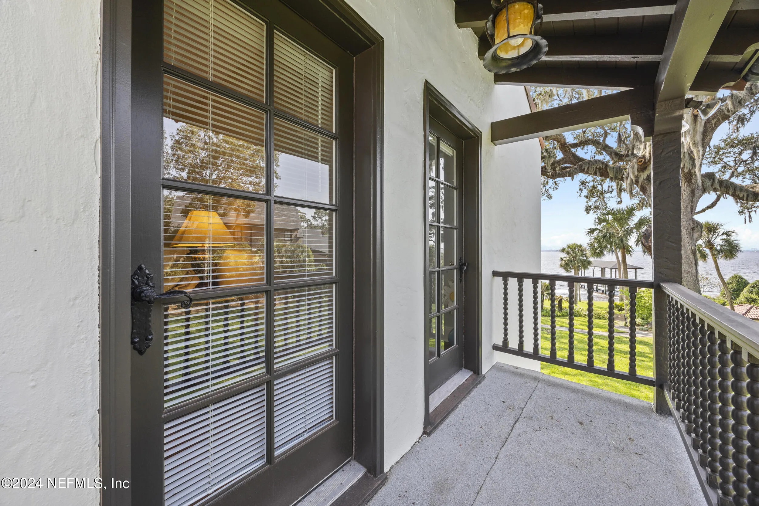 Jacksonville, Florida 32207, United States, 7 Bedrooms Bedrooms, ,6 BathroomsBathrooms,Residential,Pending,37715