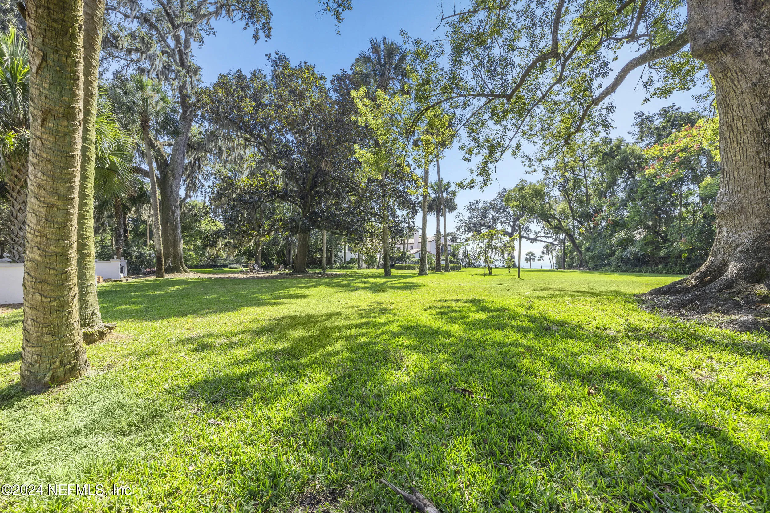 Jacksonville, Florida 32207, United States, 7 Bedrooms Bedrooms, ,6 BathroomsBathrooms,Residential,Pending,37715