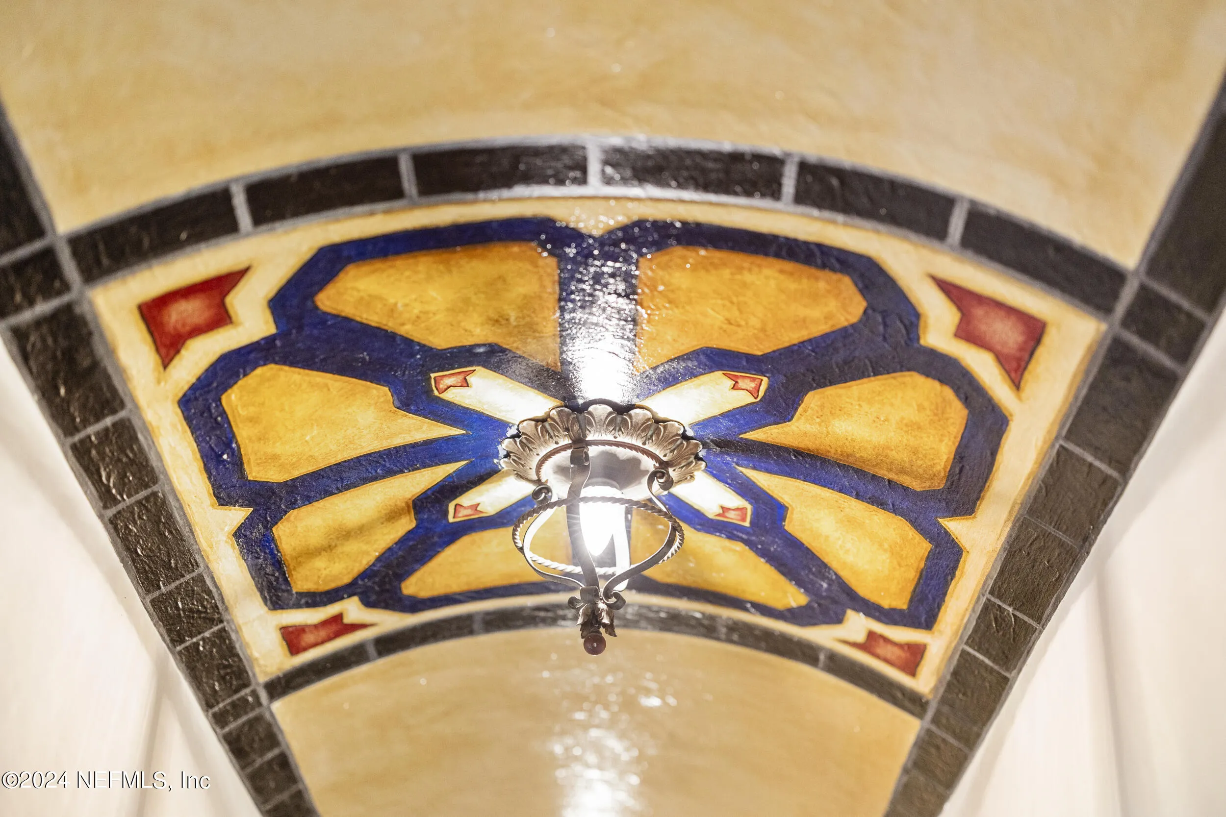 Jacksonville, Florida 32207, United States, 7 Bedrooms Bedrooms, ,6 BathroomsBathrooms,Residential,Pending,37715