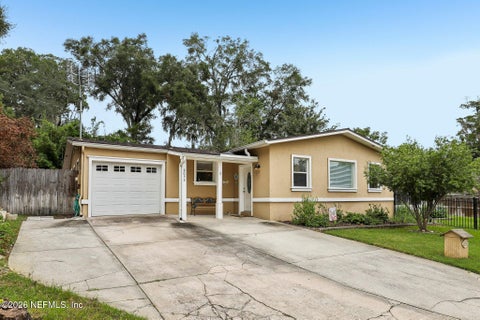 Photo of 6053 HINELY Lane, Jacksonville, FL 32216 (MLS # 2166783)