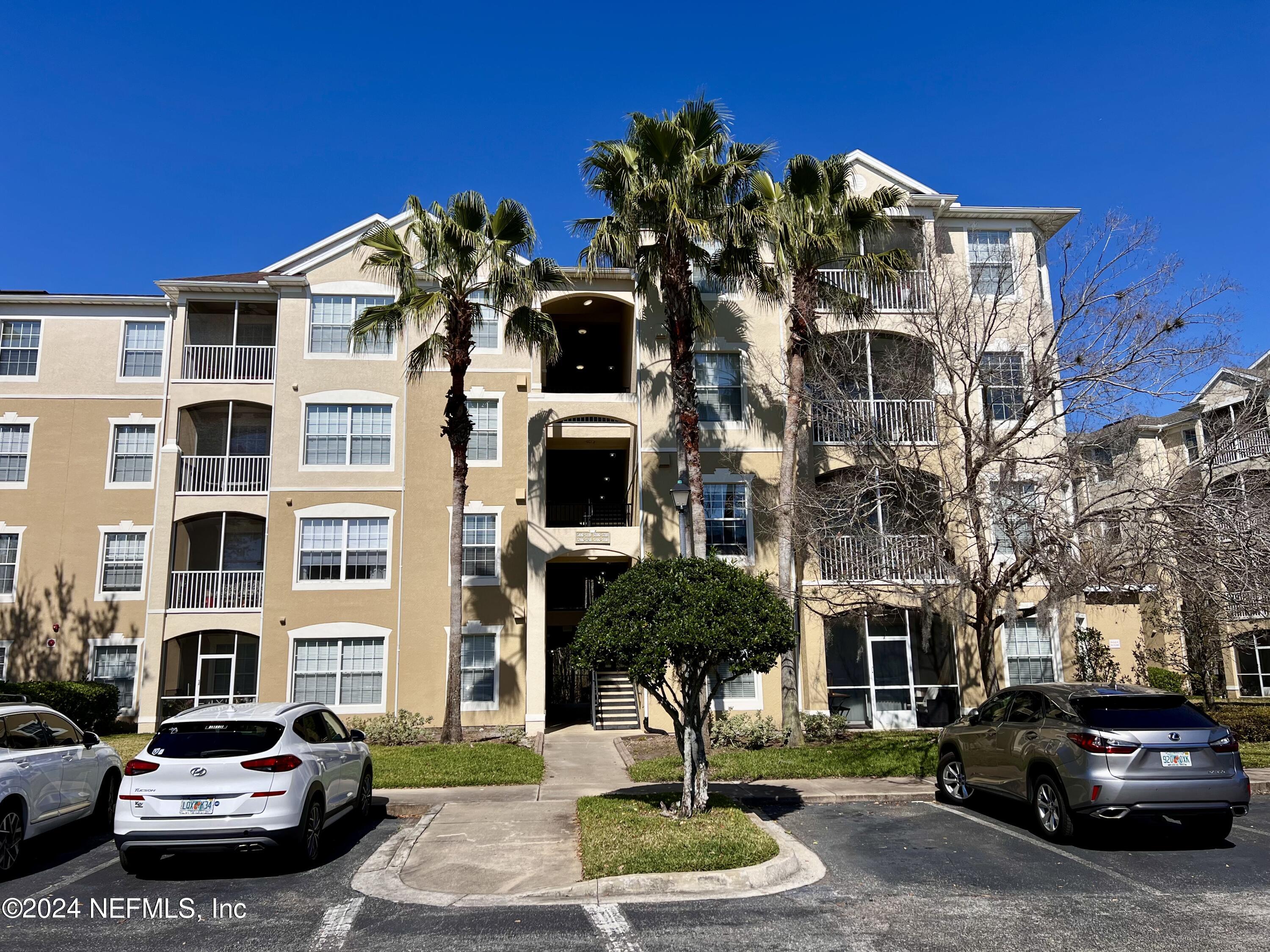Jacksonville, FL home for sale located at 7801 Point Meadows Drive Unit 5107, Jacksonville, FL 32256