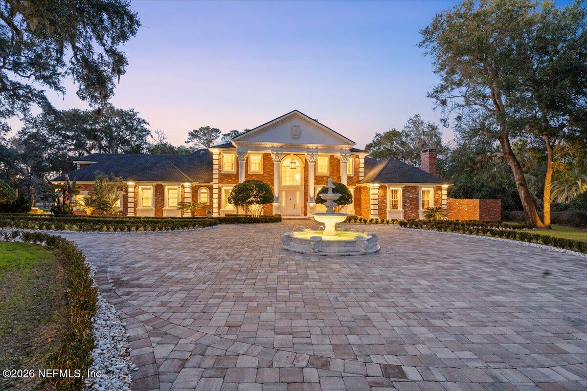 1370 MOSS CREEK Drive