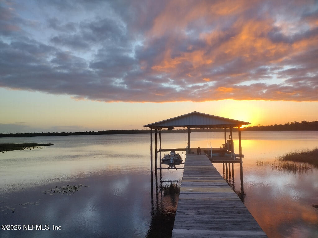 486 LAKESHORE Drive