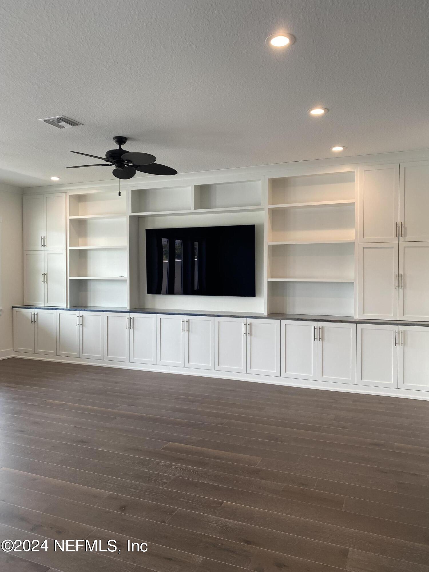 240 YACHT HARBOR DRIVE Drive