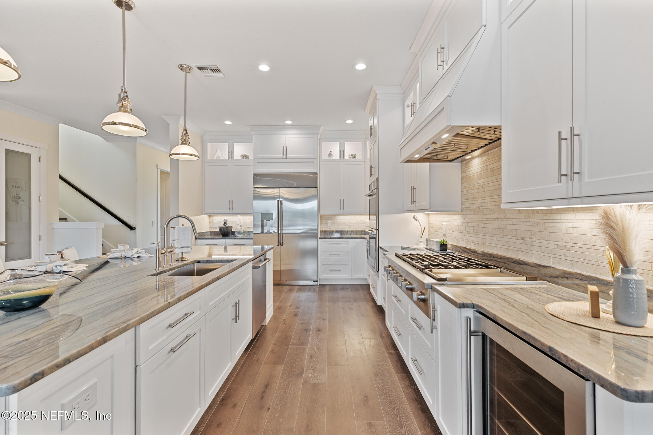 240 YACHT HARBOR Drive