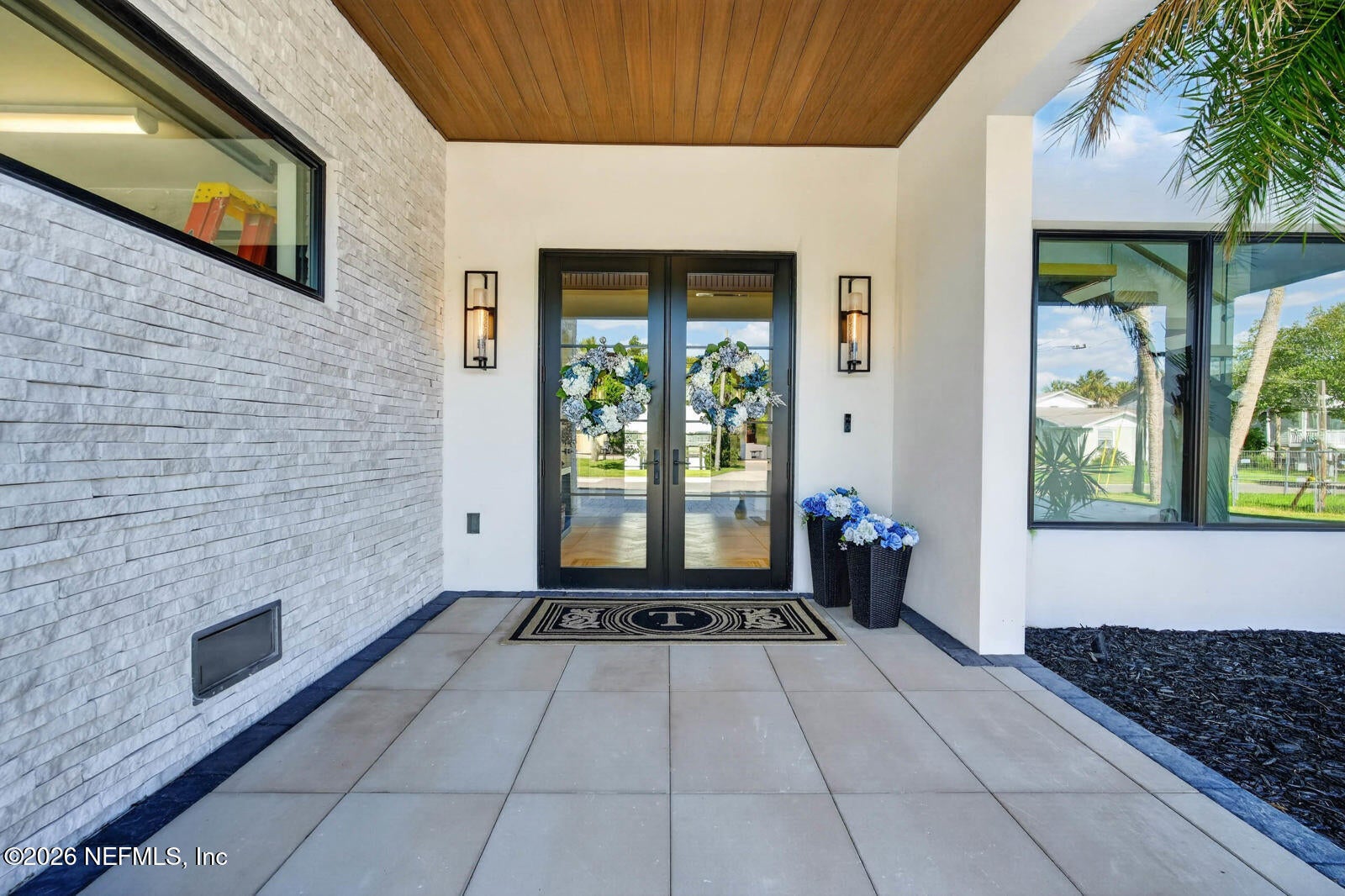 33 DOLPHIN Drive