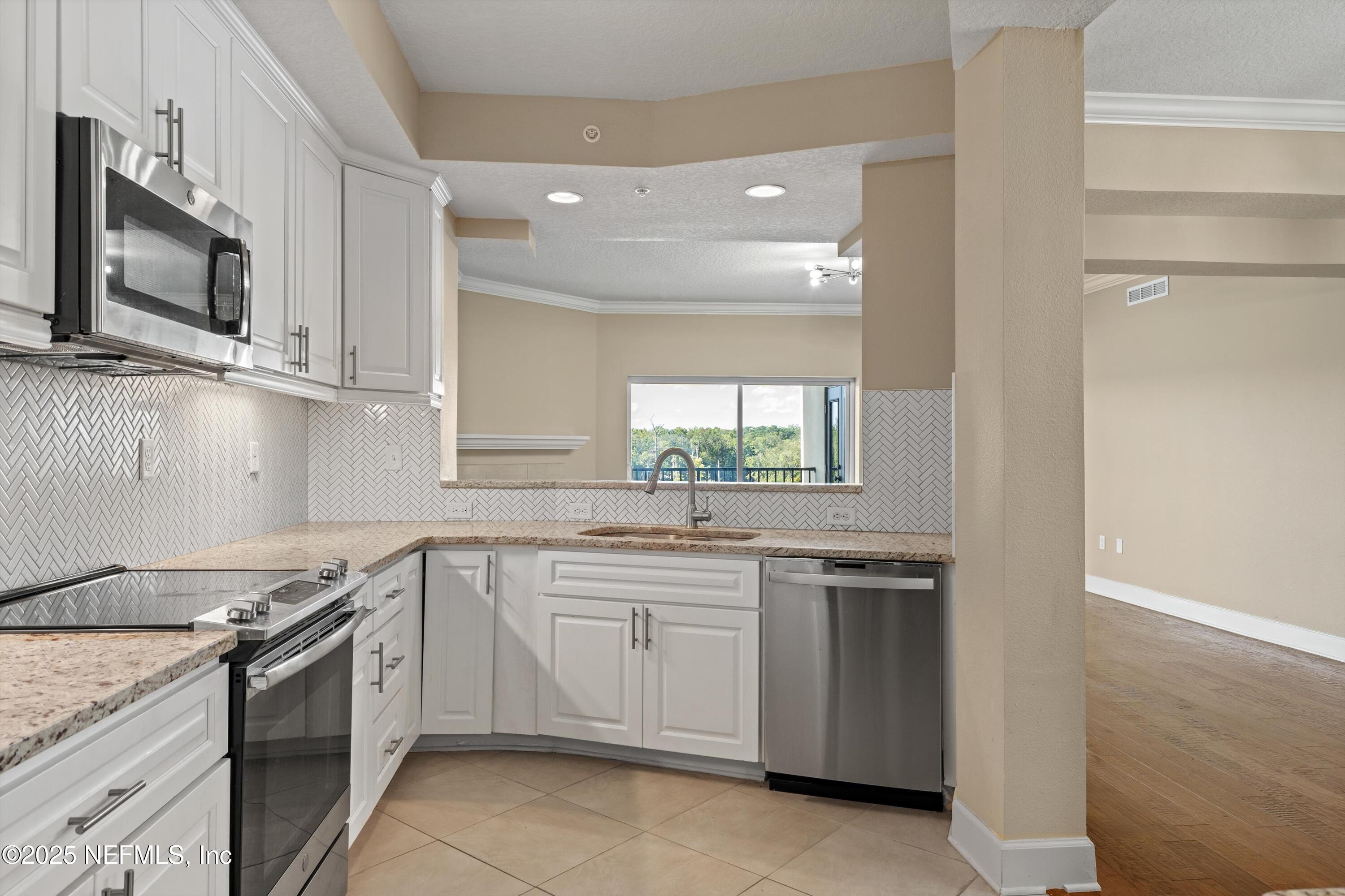 3958 BAYMEADOWS Road 4403