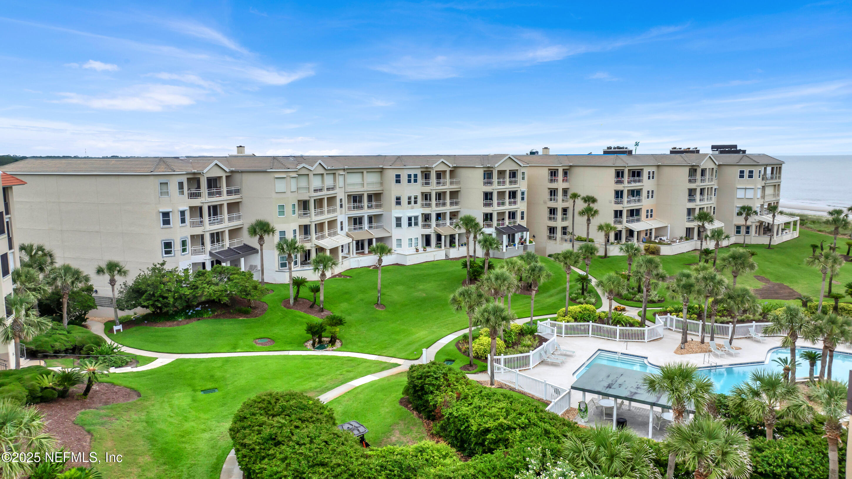 949 SPINNAKERS REACH Drive