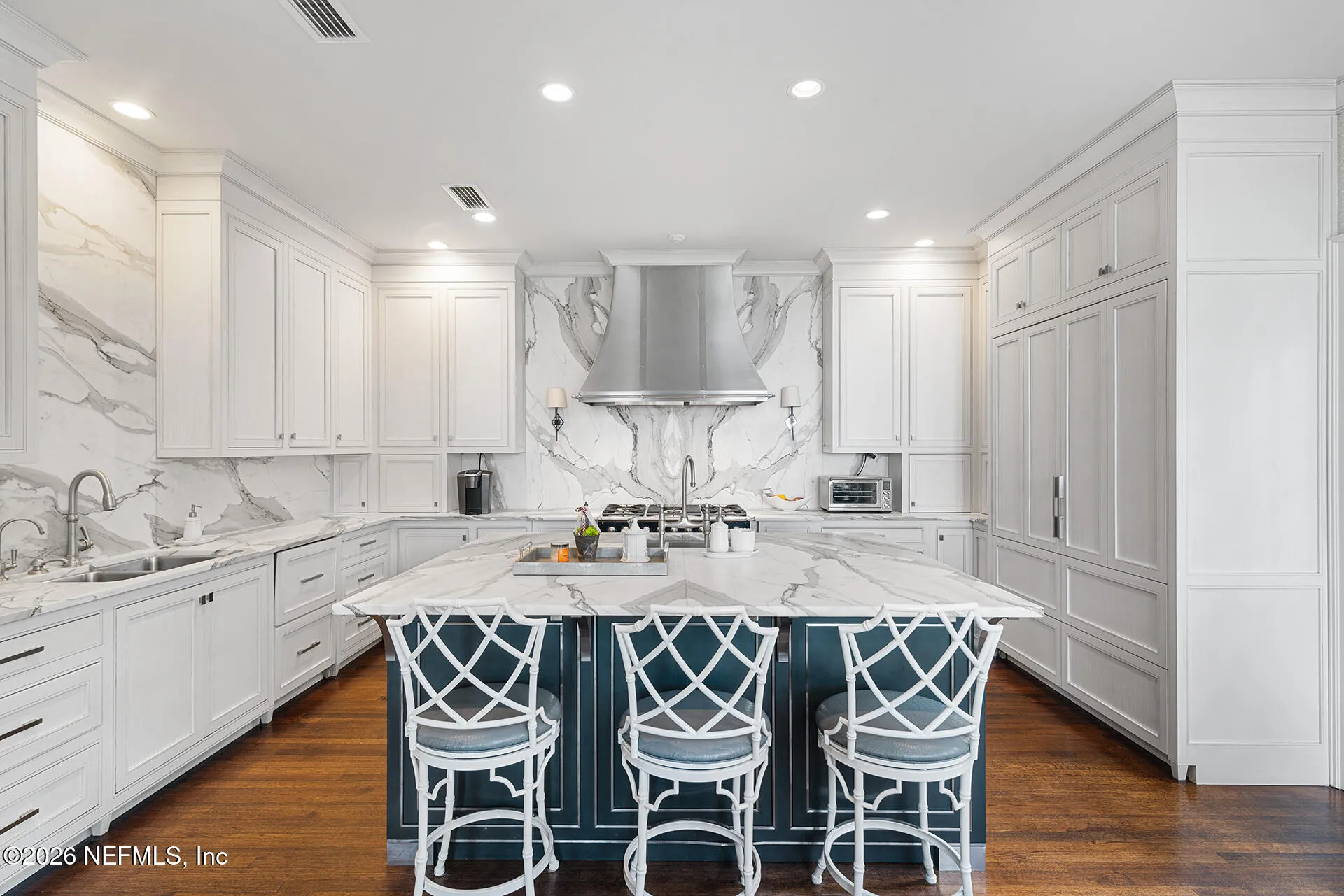 Perched along prestigious Ortega Boulevard, this stunning, gorgeous wh – image 43