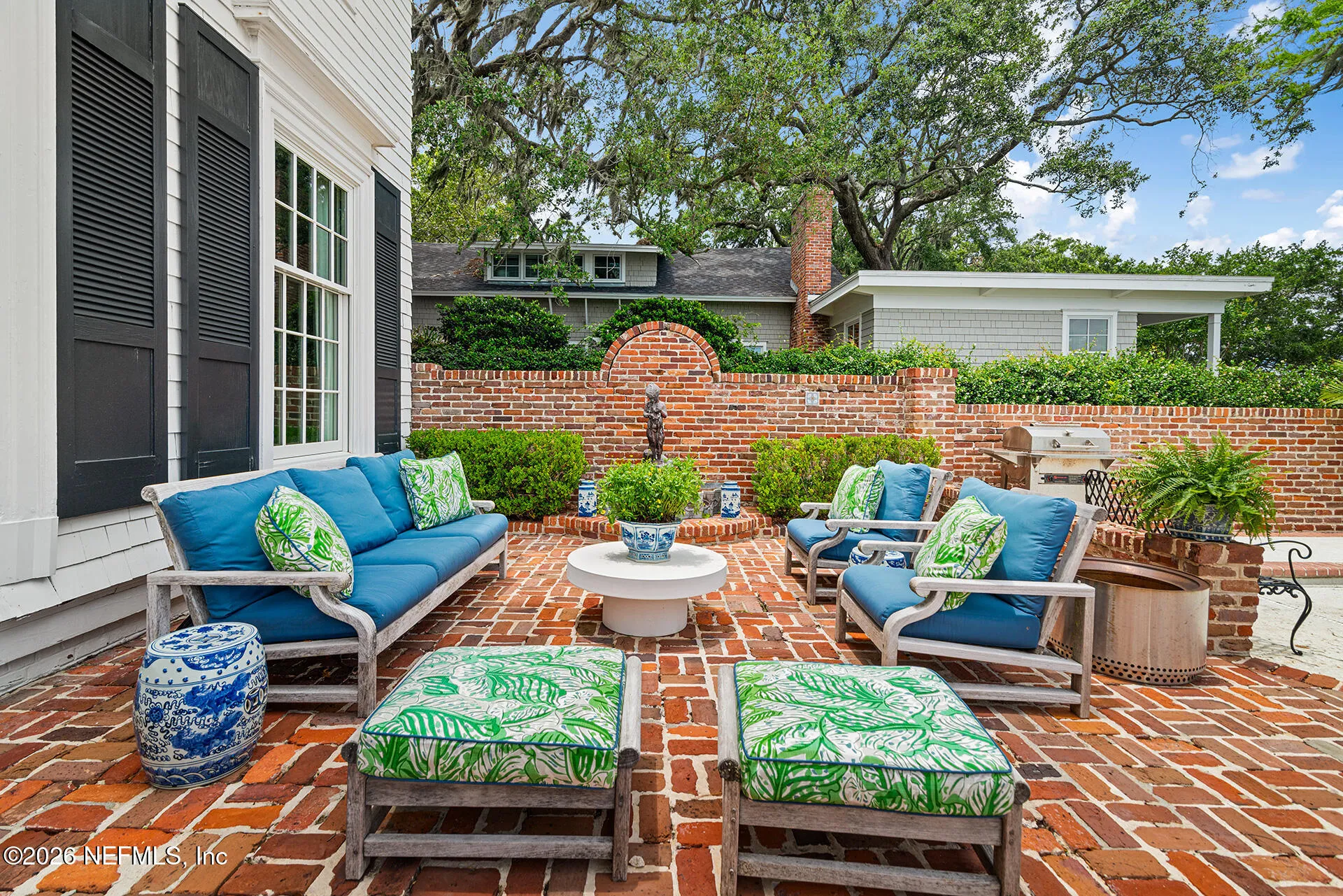 Perched along prestigious Ortega Boulevard, this stunning, gorgeous wh – image 14
