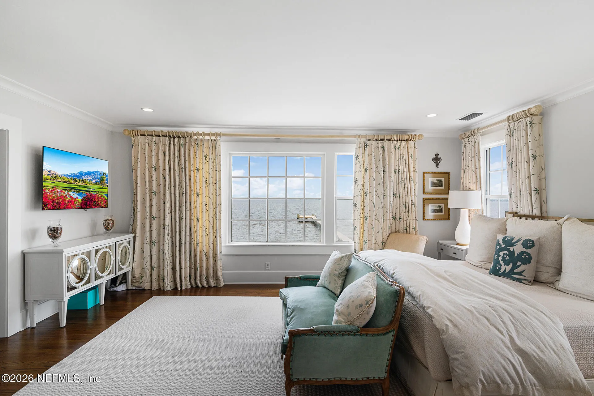 Perched along prestigious Ortega Boulevard, this stunning, gorgeous wh – image 63