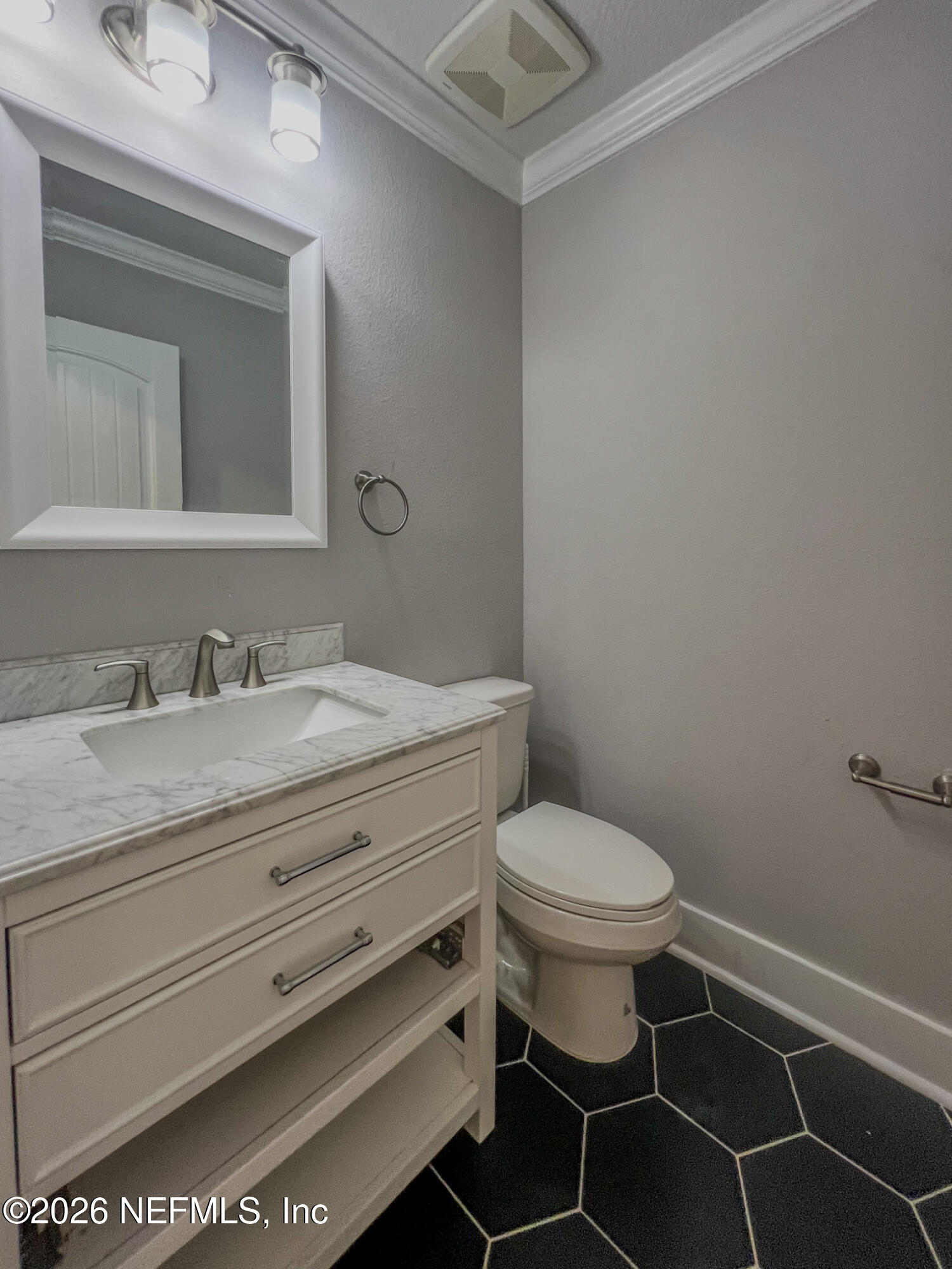 4325 APPLETON Avenue