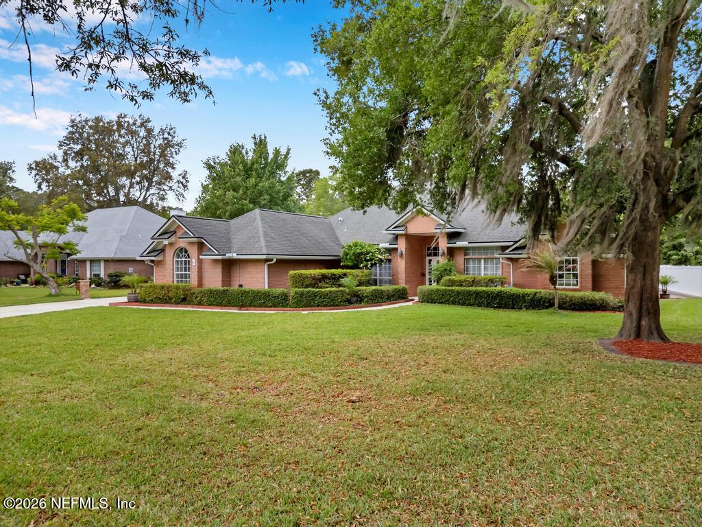 1200 CREEKWOOD Way S