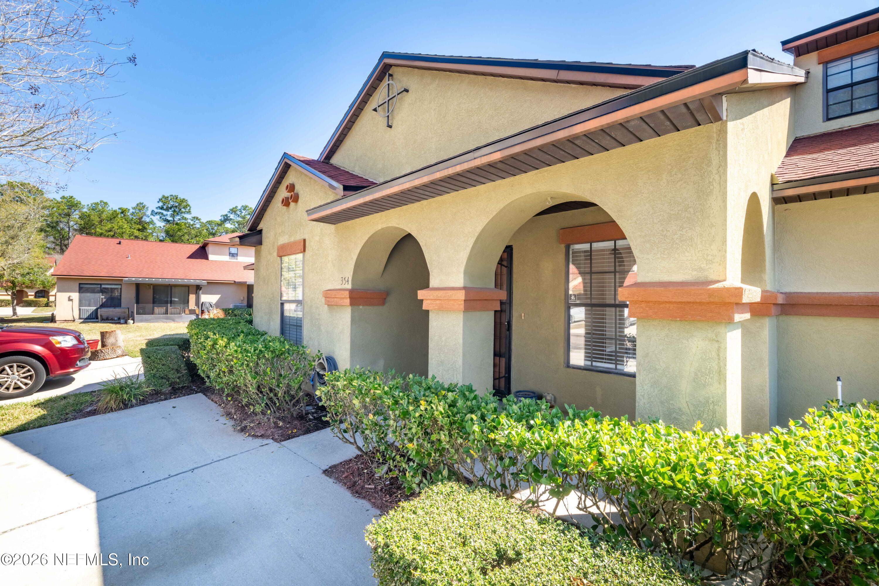 354 REDWOOD Lane
