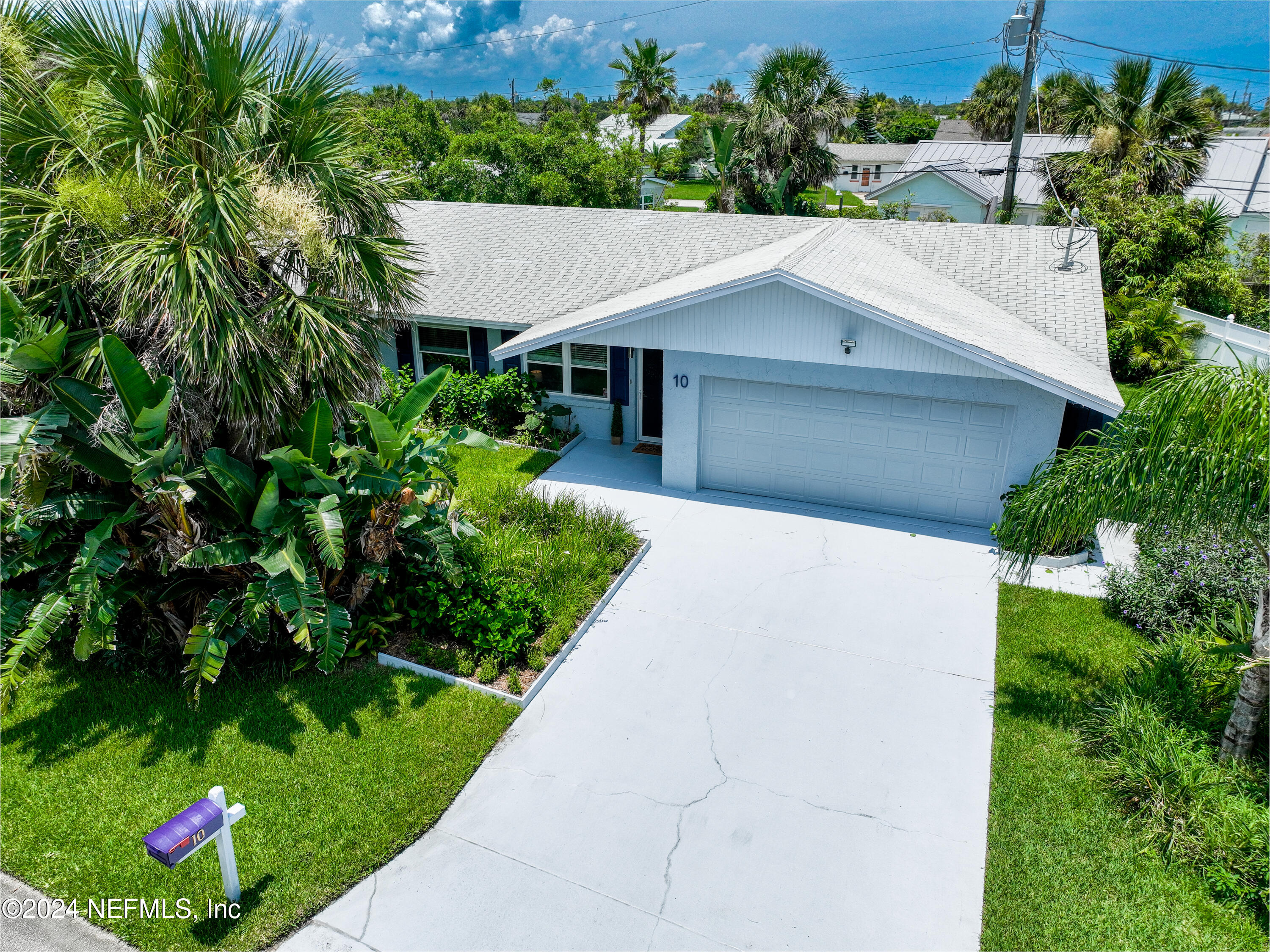 Ormond Beach, FL home for sale located at 10 Starlight Drive, Ormond Beach, FL 32176