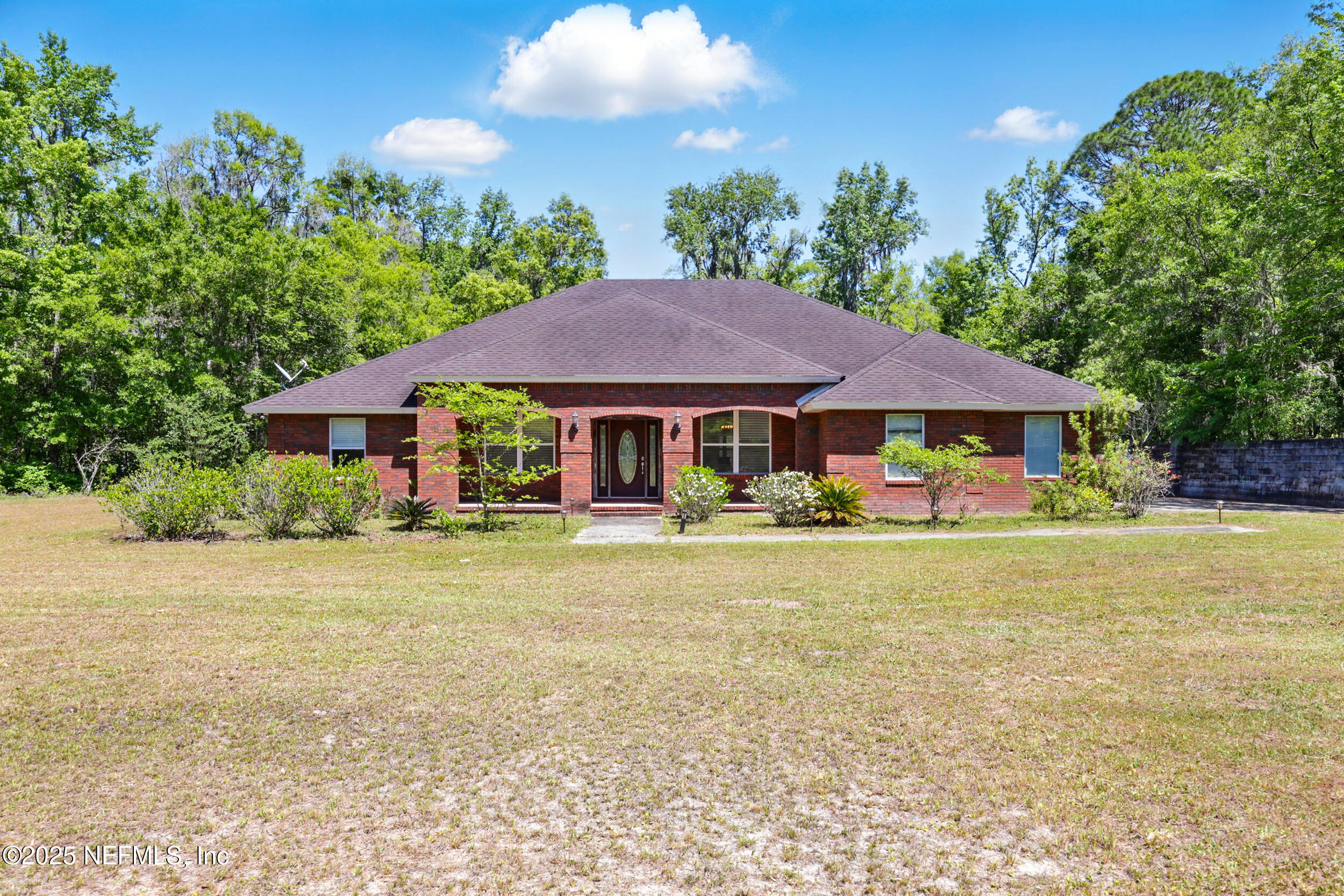 130 FALCON Drive