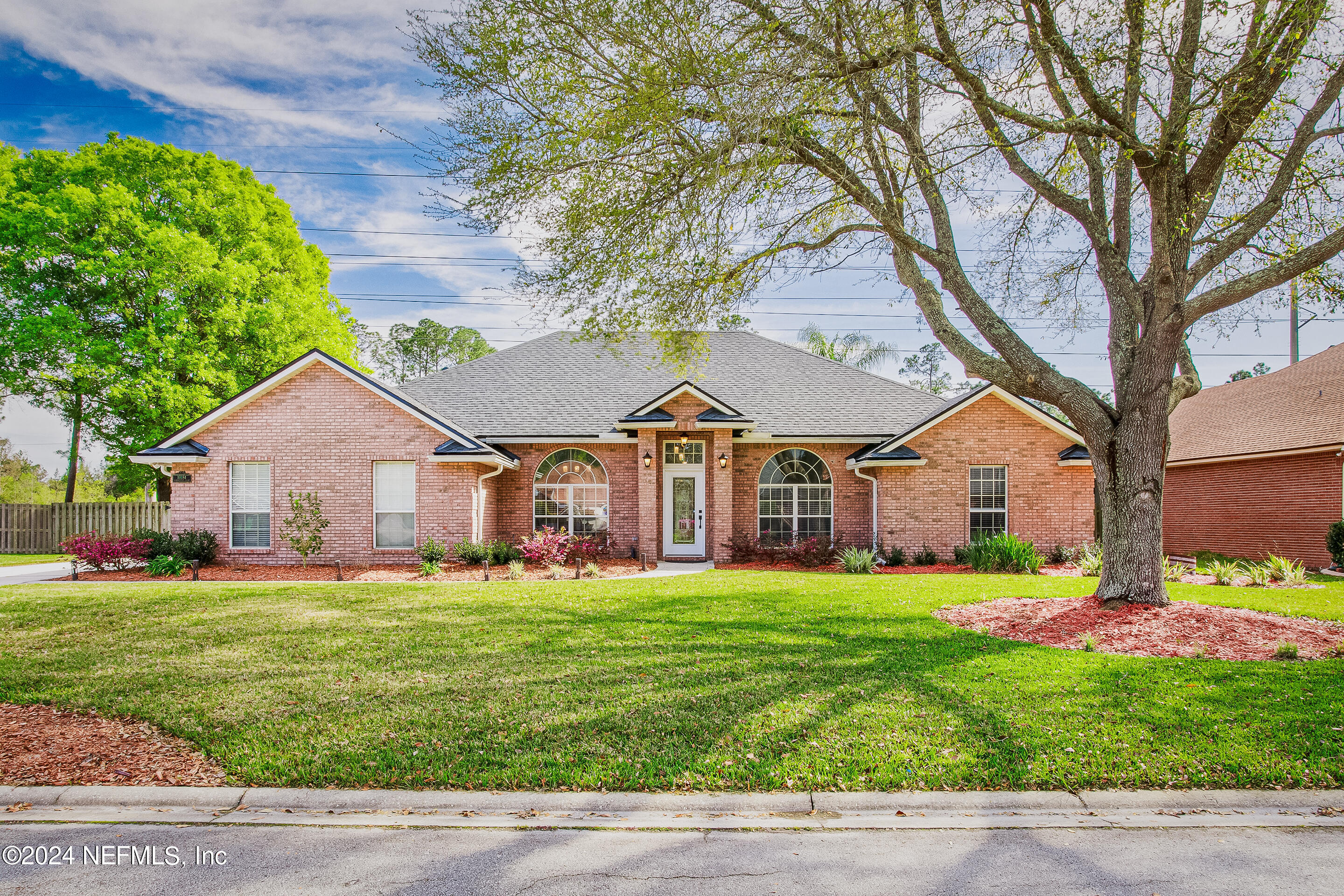 Jacksonville, FL home for sale located at 10184 Glennfield Court, Jacksonville, FL 32221