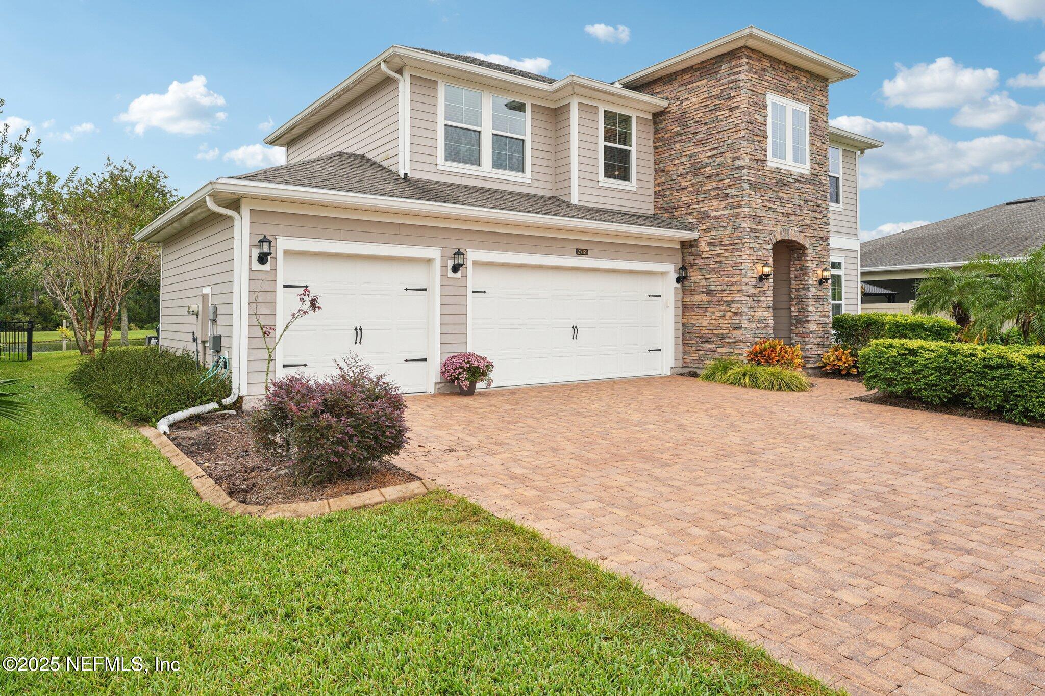 2785 LAS CALINAS Boulevard