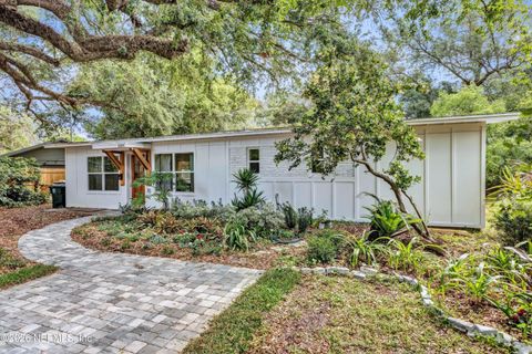 Photo of 8924 LOPEZ Court, Jacksonville, FL 32216 (MLS # 2143529)