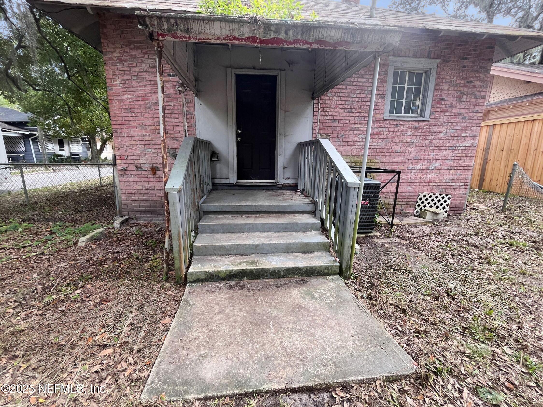 2771 SUNNYSIDE Street