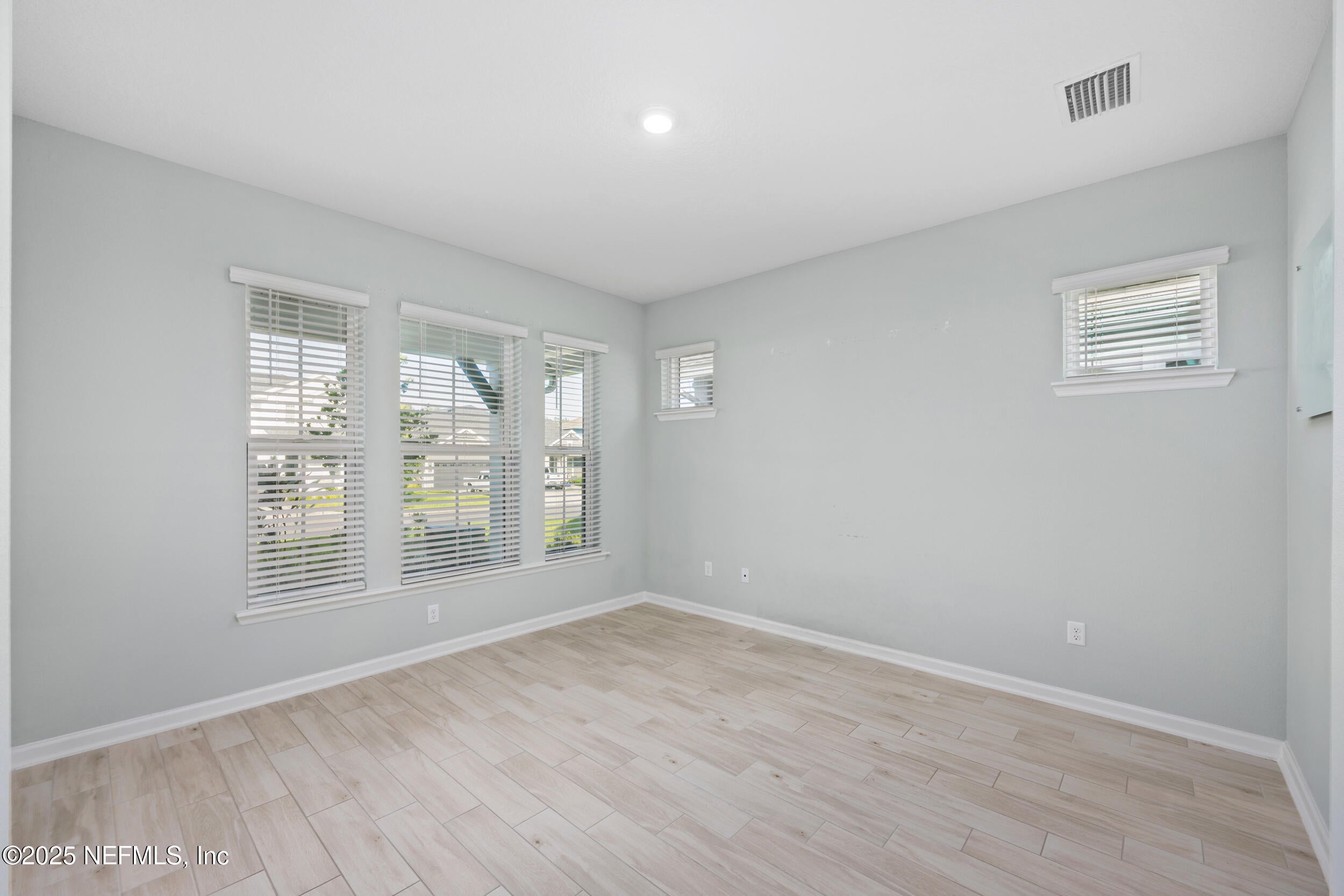 812 WINDLEY Drive