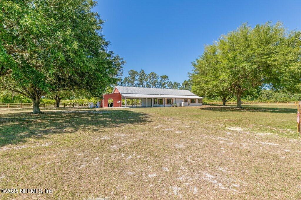 641 E STATE ROAD 100