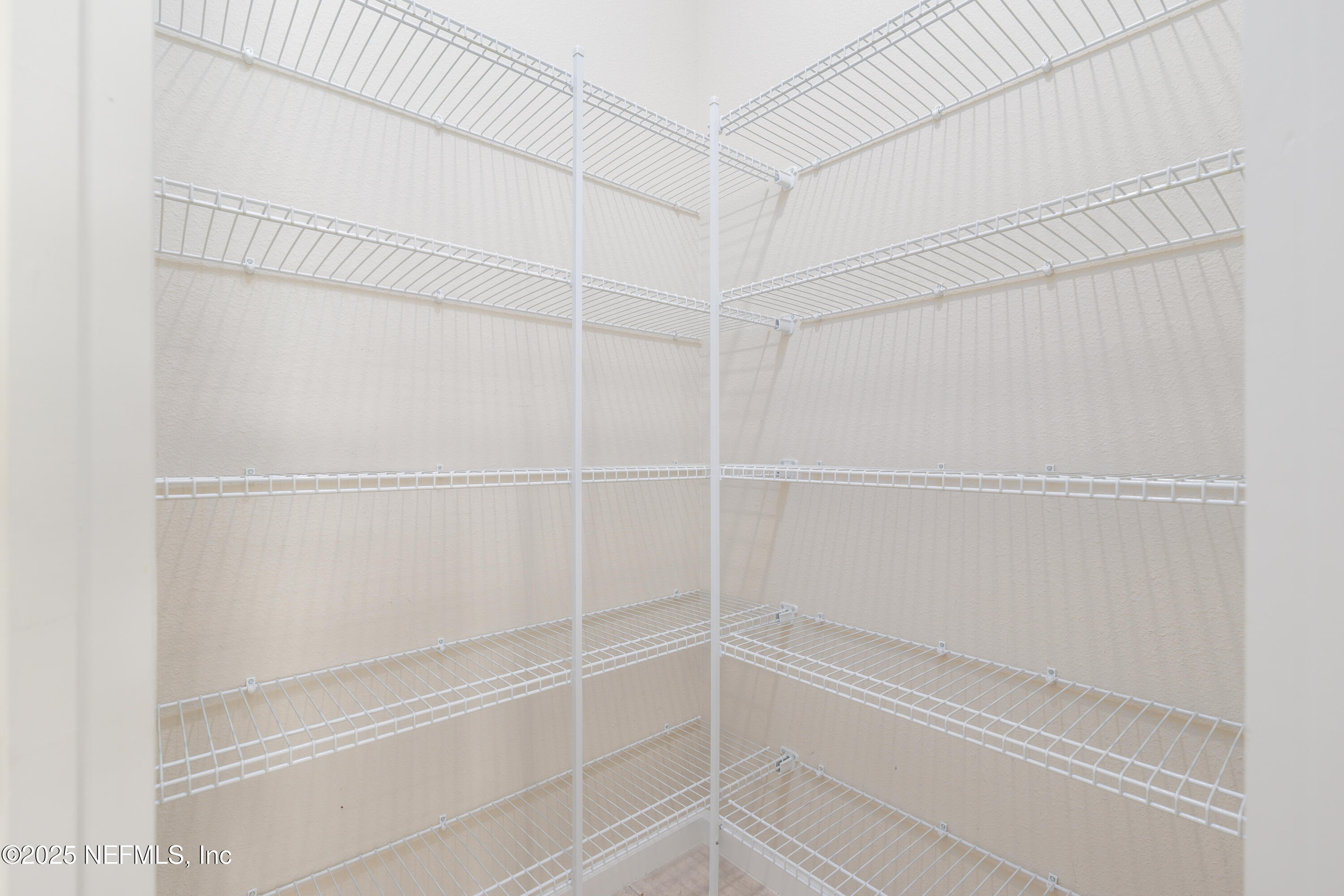 10846 VENTNOR Avenue