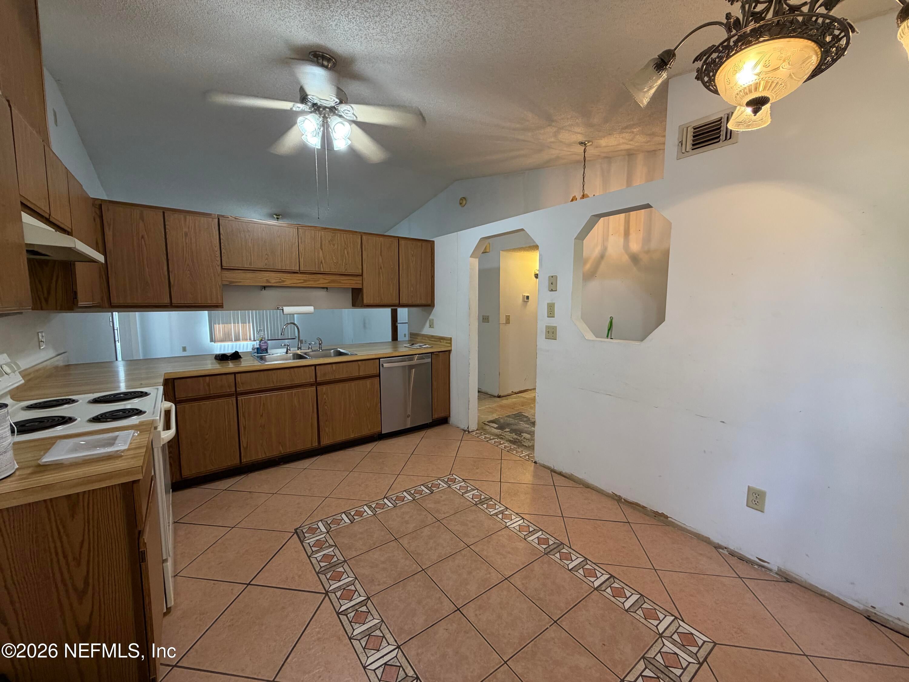 1796 KILLARN Circle