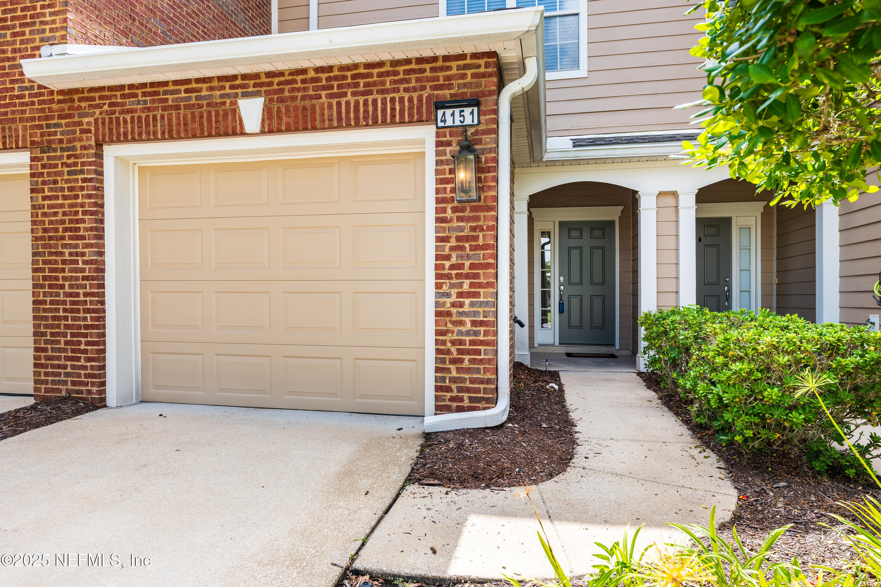 4151 ROLLING RIDGE Way