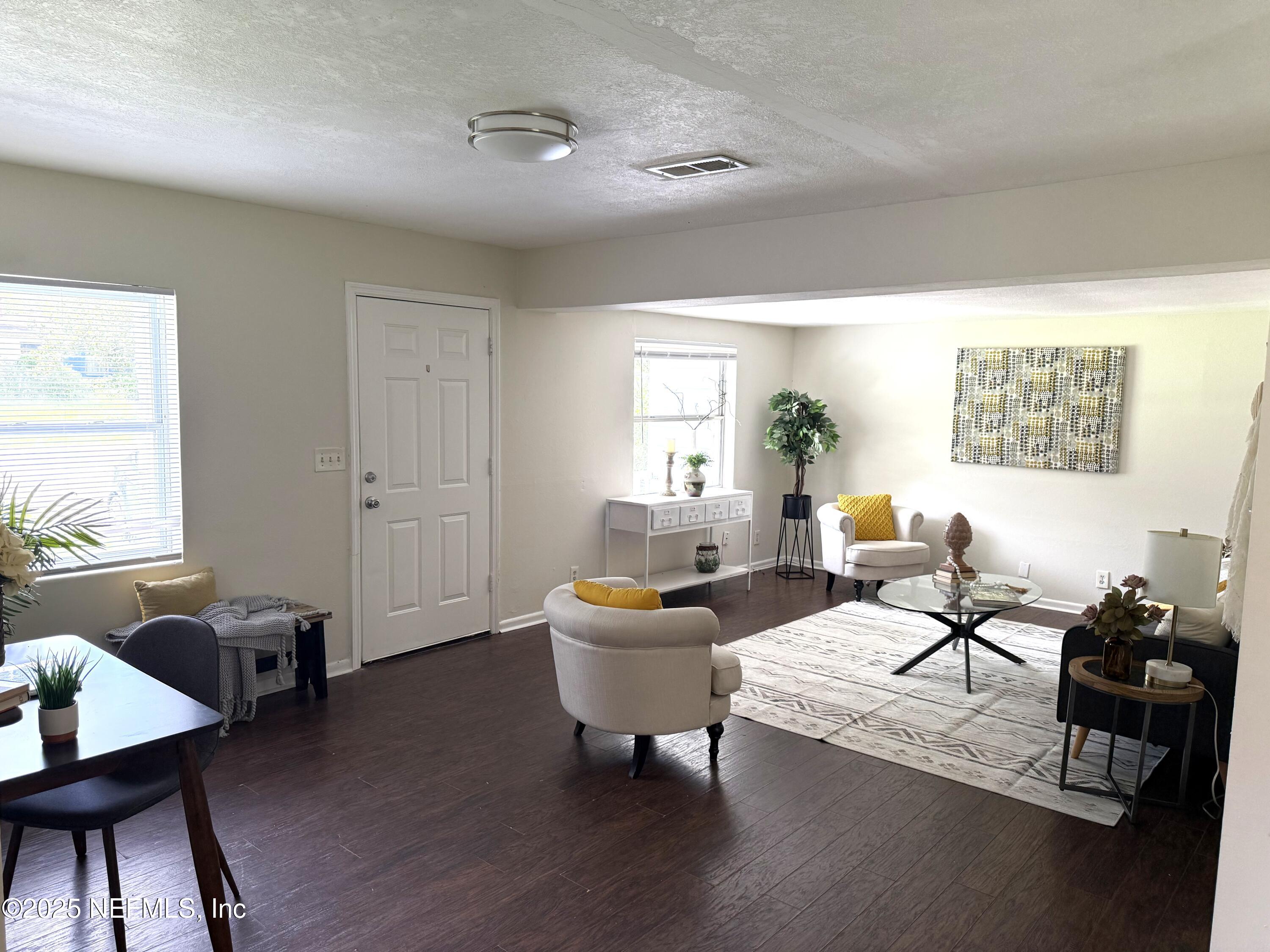 4023 SKYCREST Drive