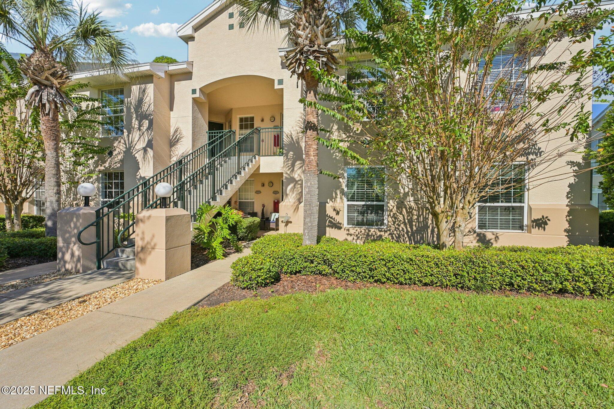 1810 PRESTWICK Place