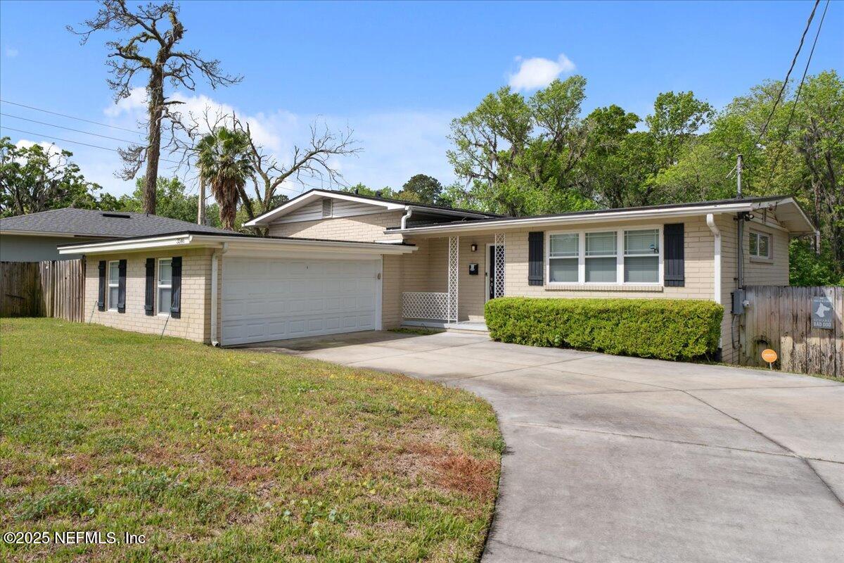 3546 EDGEWATER Drive