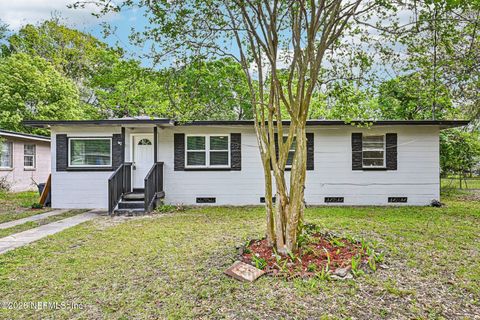 Photo of 5609 EARTHA Drive, Jacksonville, FL 32209 (MLS # 2139238)