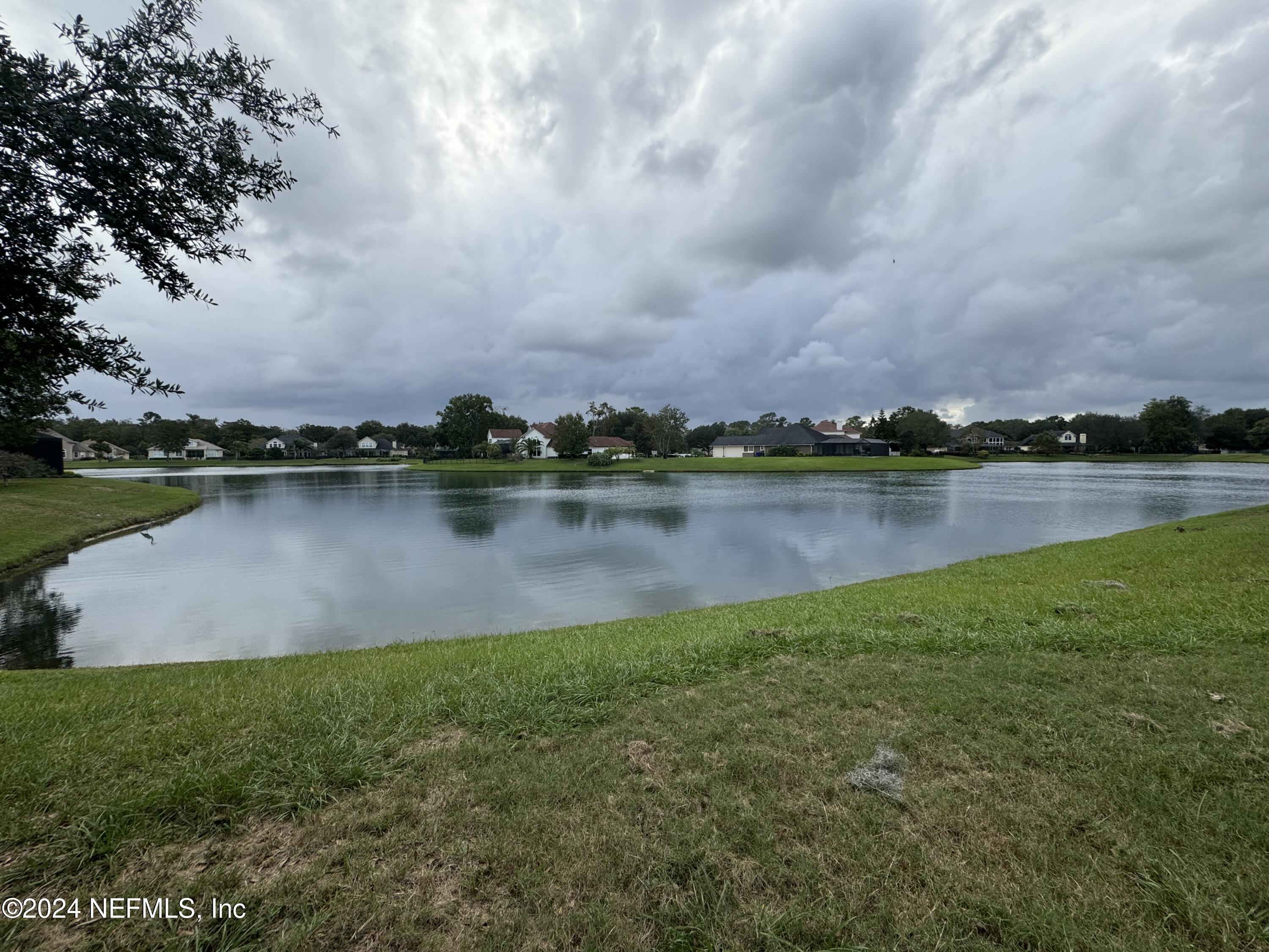 357 N LOMBARDY Loop