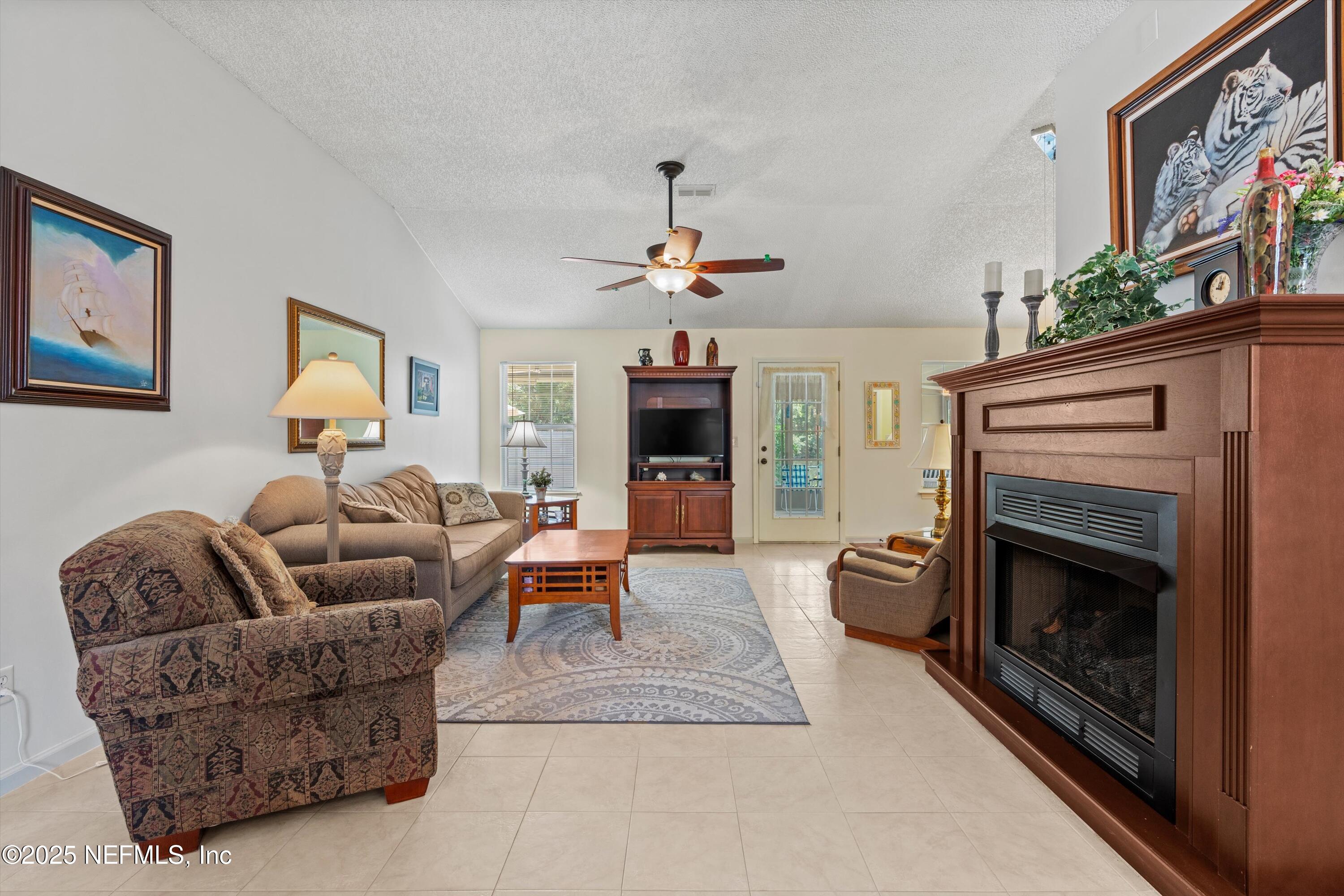 1010 ISLE OF PALMS Lane