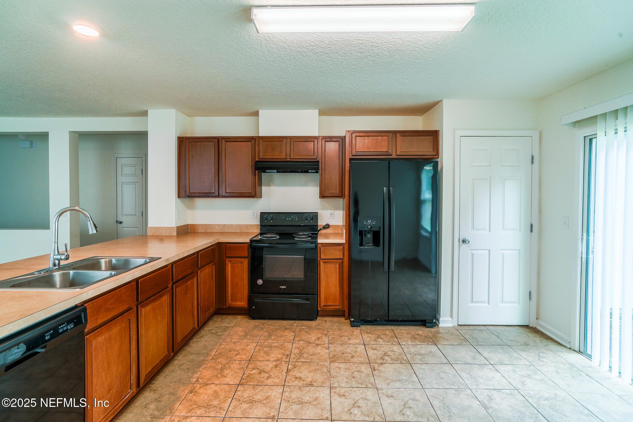 1874 MAXINE BRANCH Way