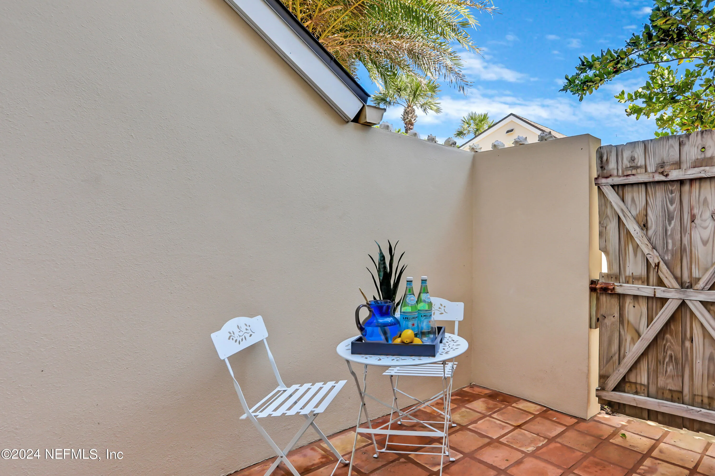 Ponte Vedra Beach, Florida 32082, United States, 2 Bedrooms Bedrooms, ,3 BathroomsBathrooms,Residential,Pending,53710