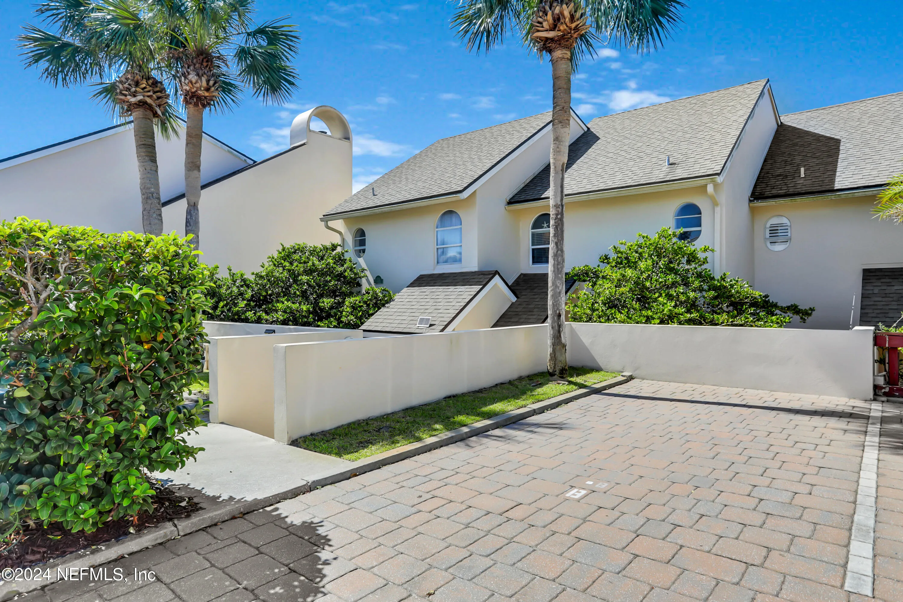 Ponte Vedra Beach, Florida 32082, United States, 2 Bedrooms Bedrooms, ,3 BathroomsBathrooms,Residential,Pending,53710