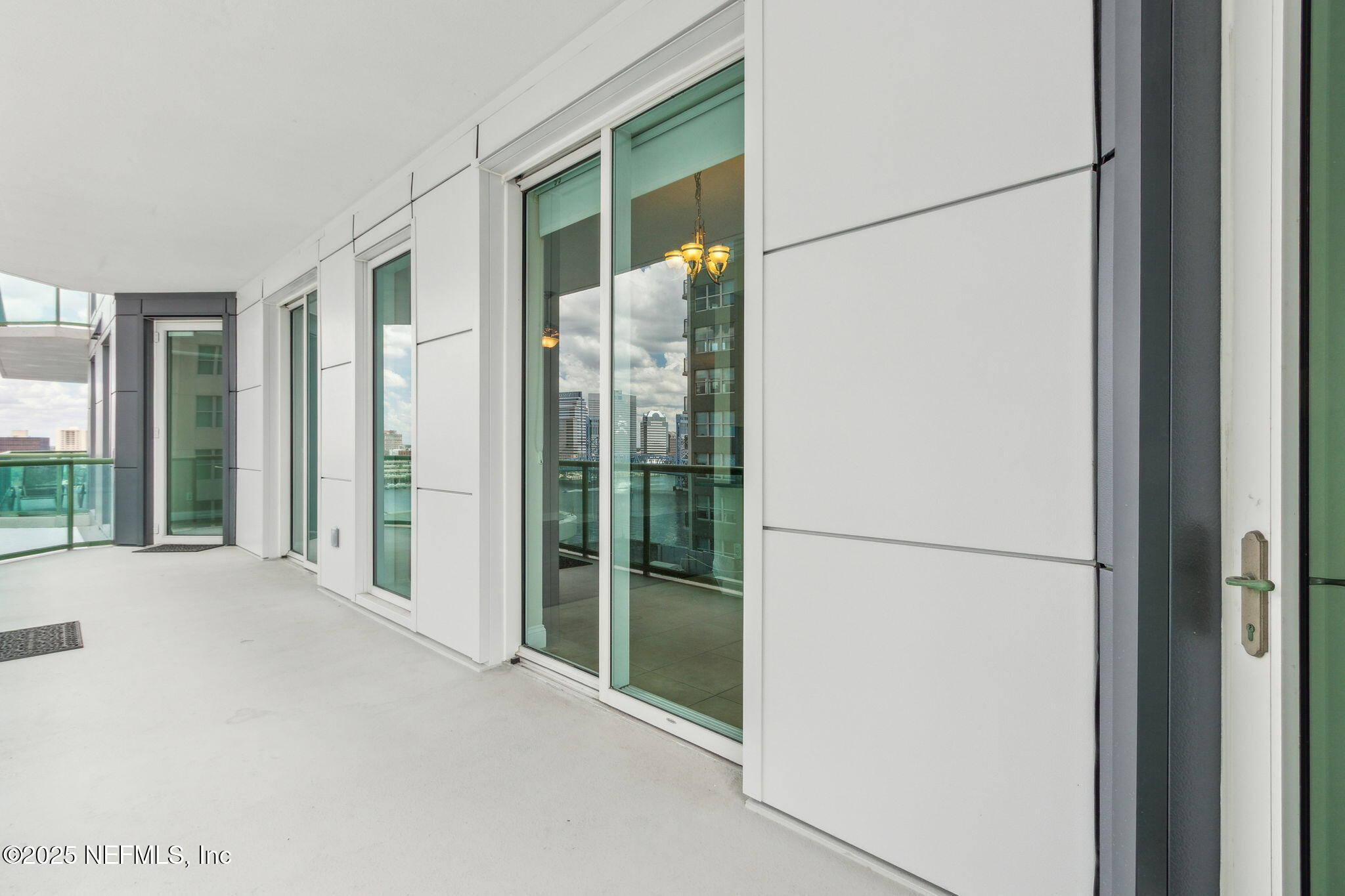 1431 RIVERPLACE Boulevard 1004