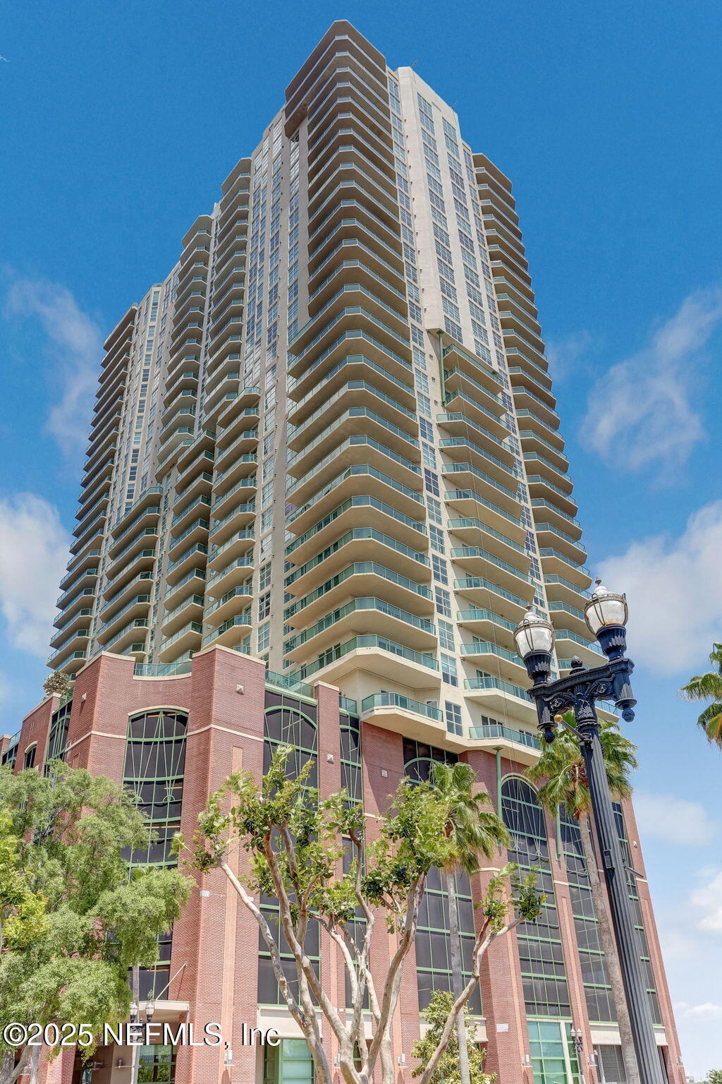 1431 RIVERPLACE Boulevard 1004