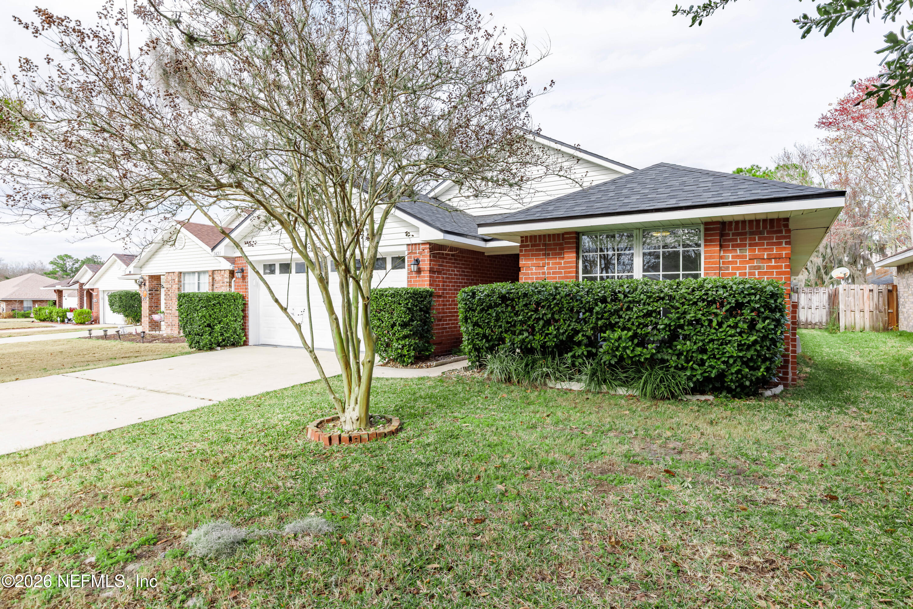 7421 CLIFF COTTAGE Drive