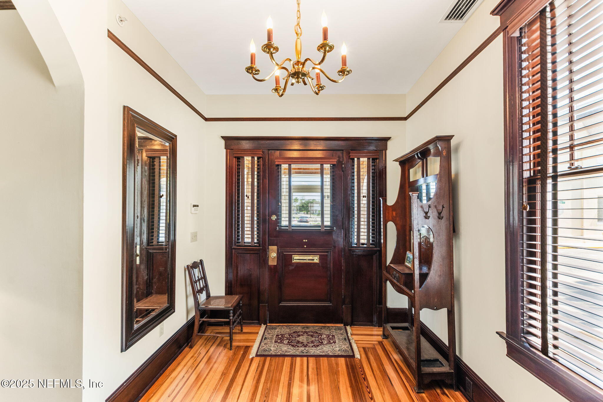 178 AVENIDA MENENDEZ
