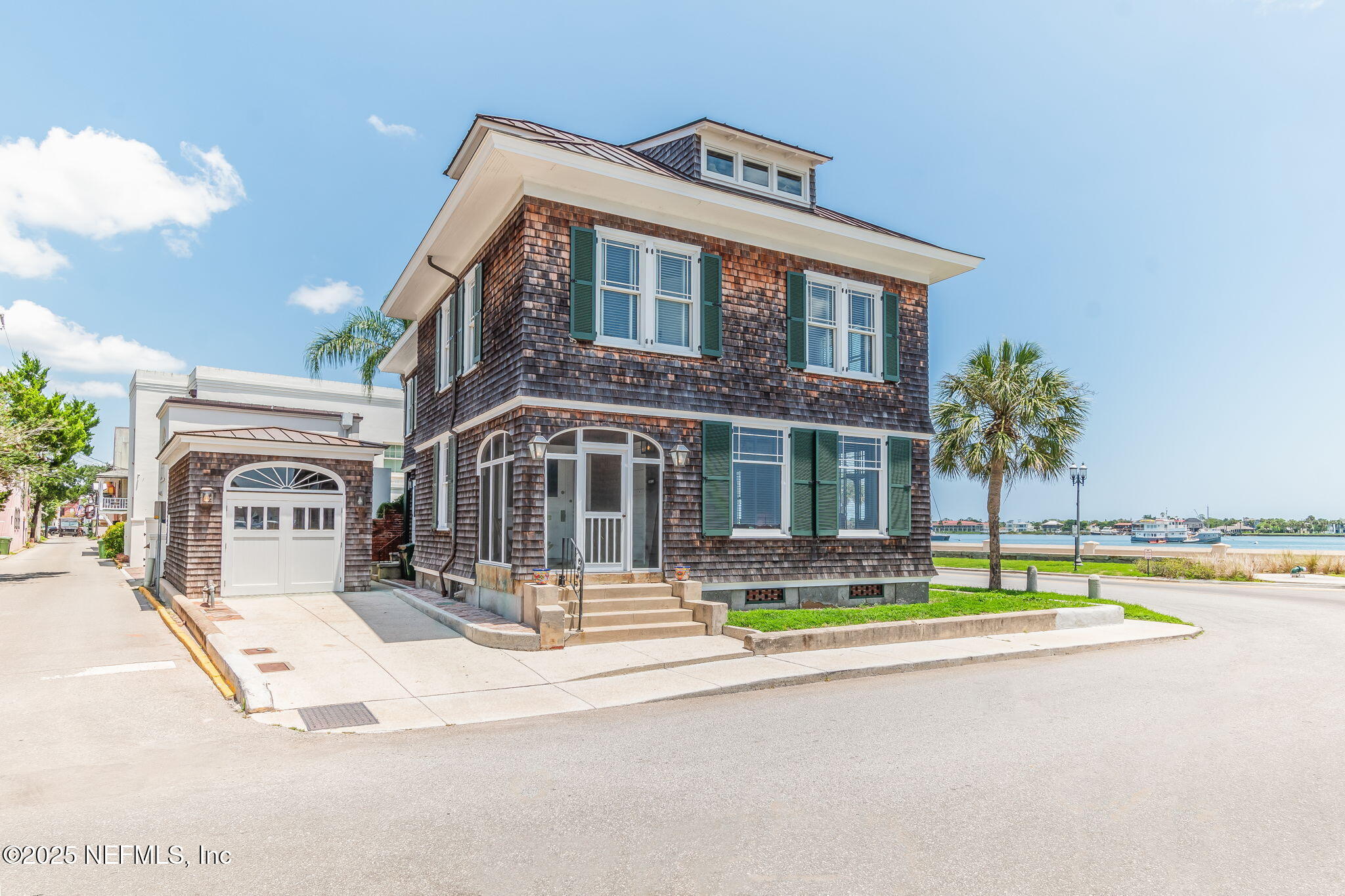 178 AVENIDA MENENDEZ