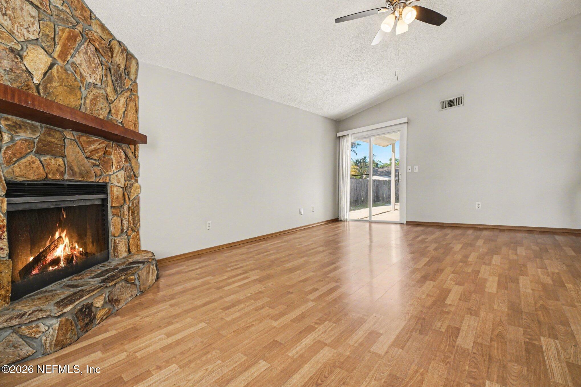 562 JAMES WILSON Circle