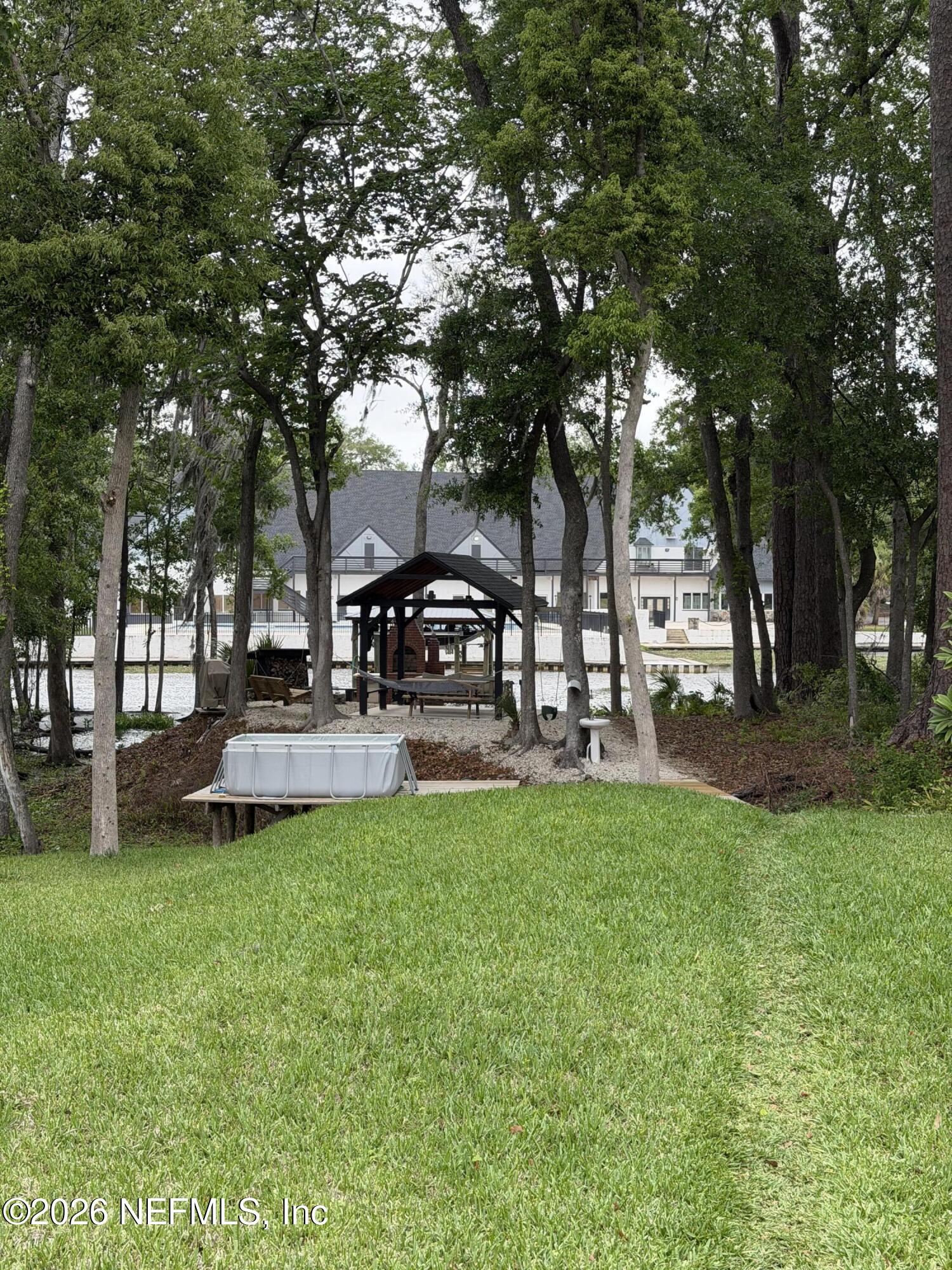 6093 HYDE PARK Circle